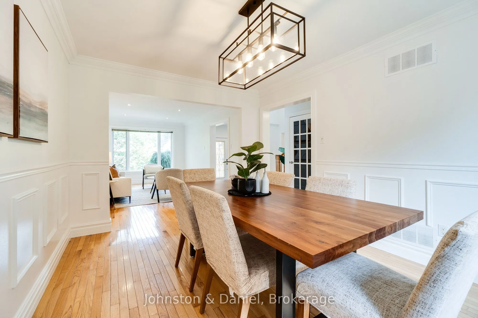 12 Jason Crescent