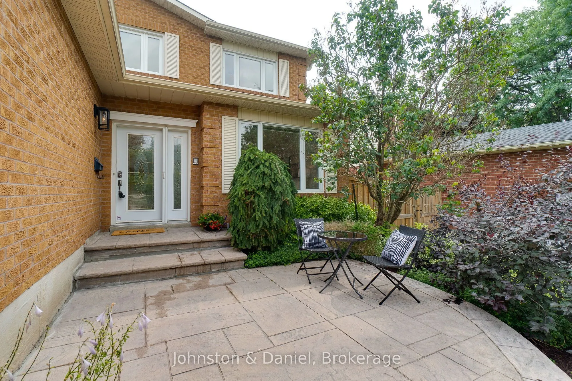 12 Jason Crescent