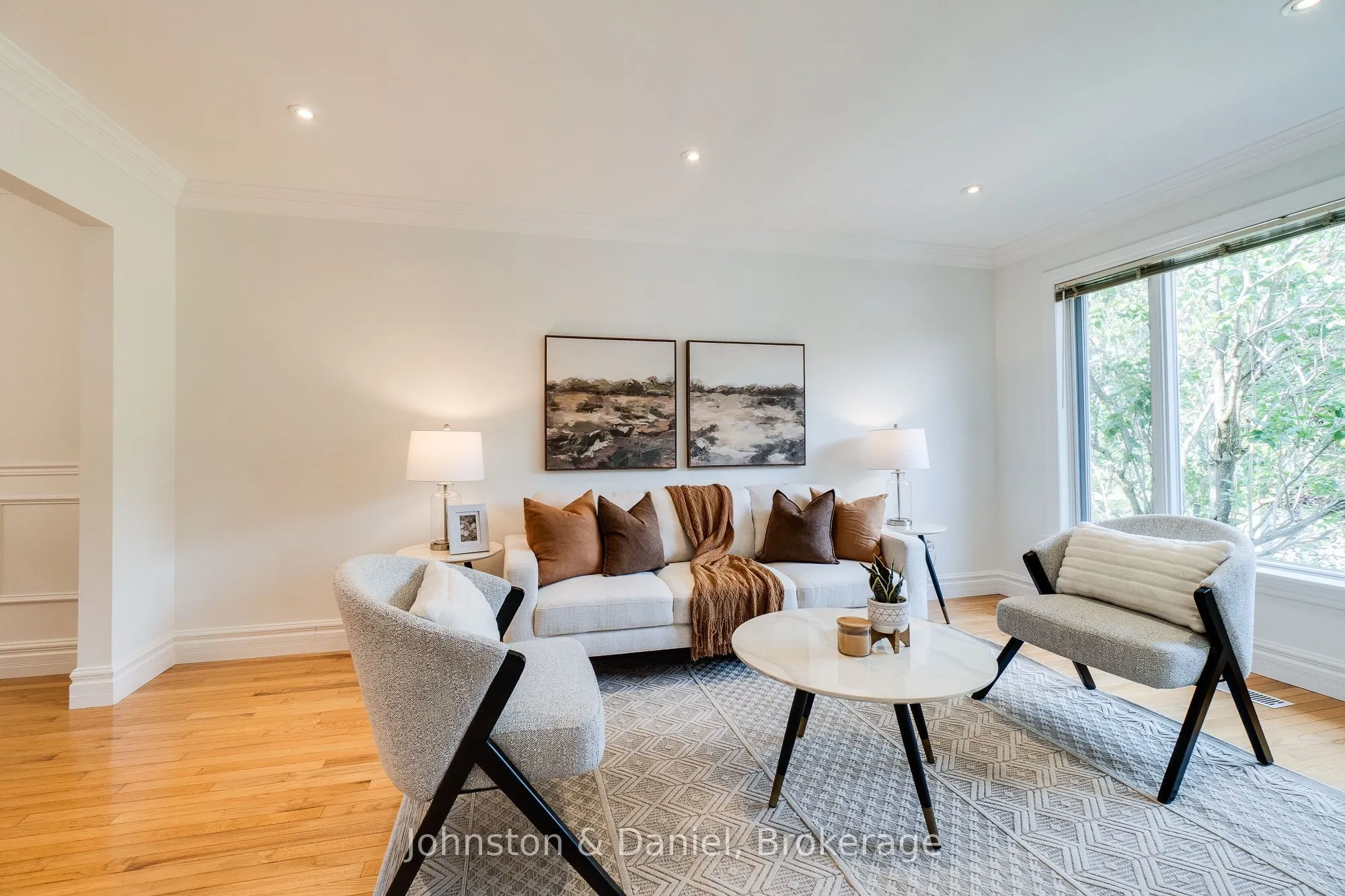 12 Jason Crescent