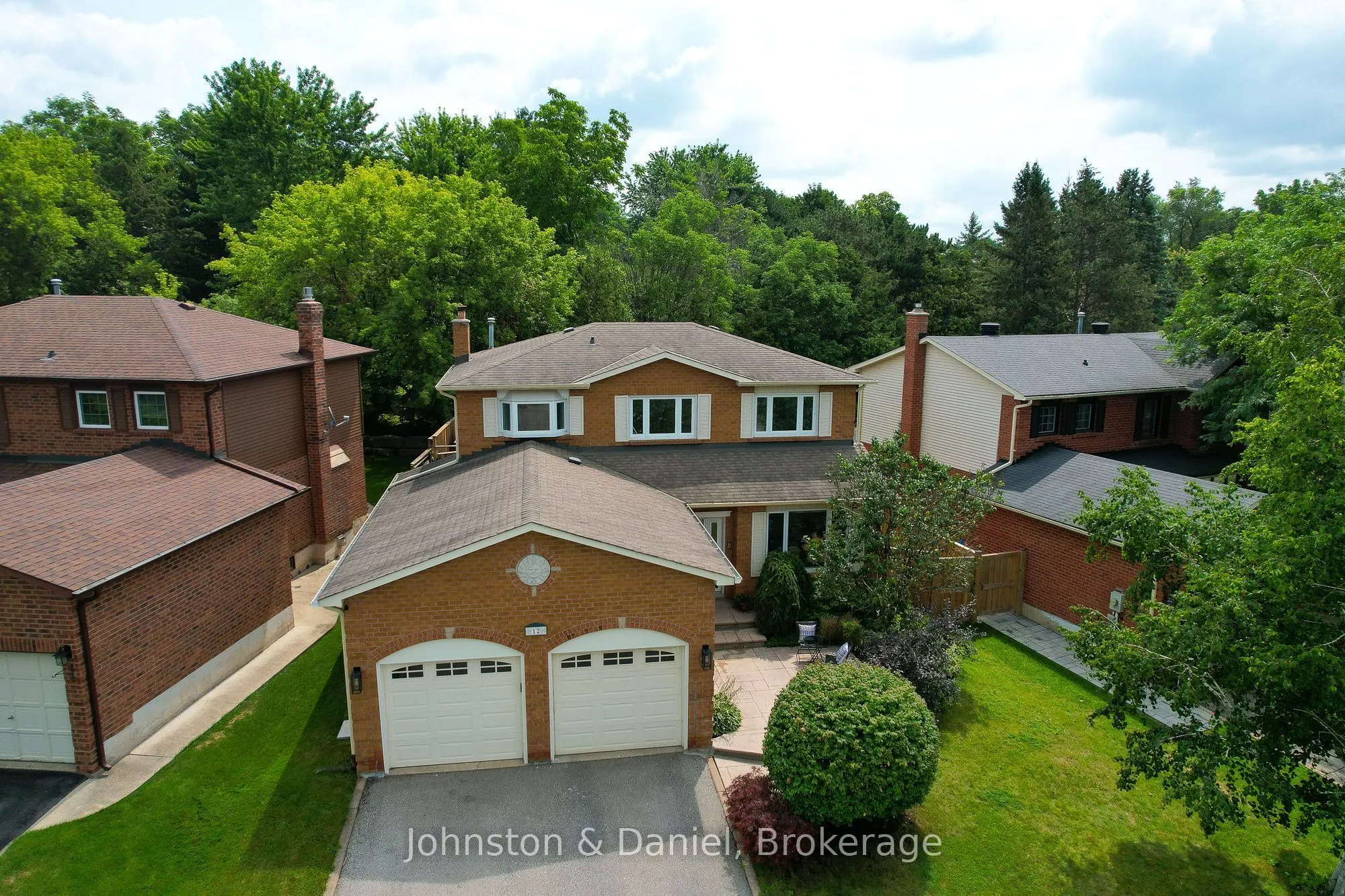 12 Jason Crescent