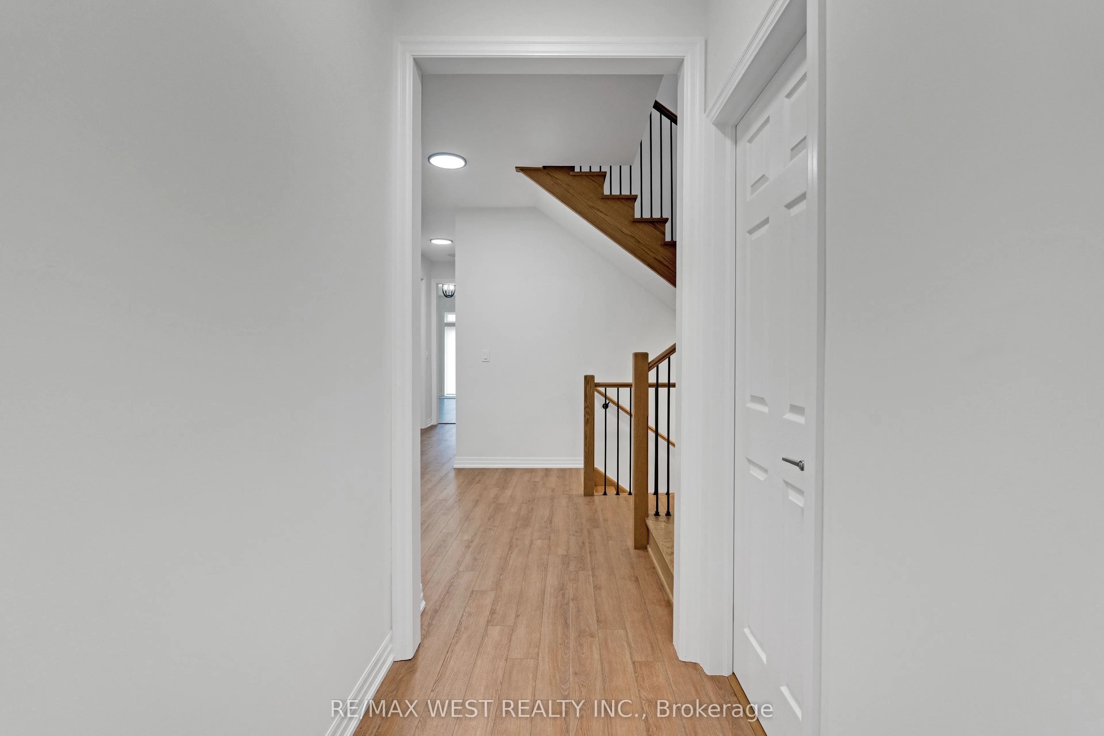24 Hanton Crescent