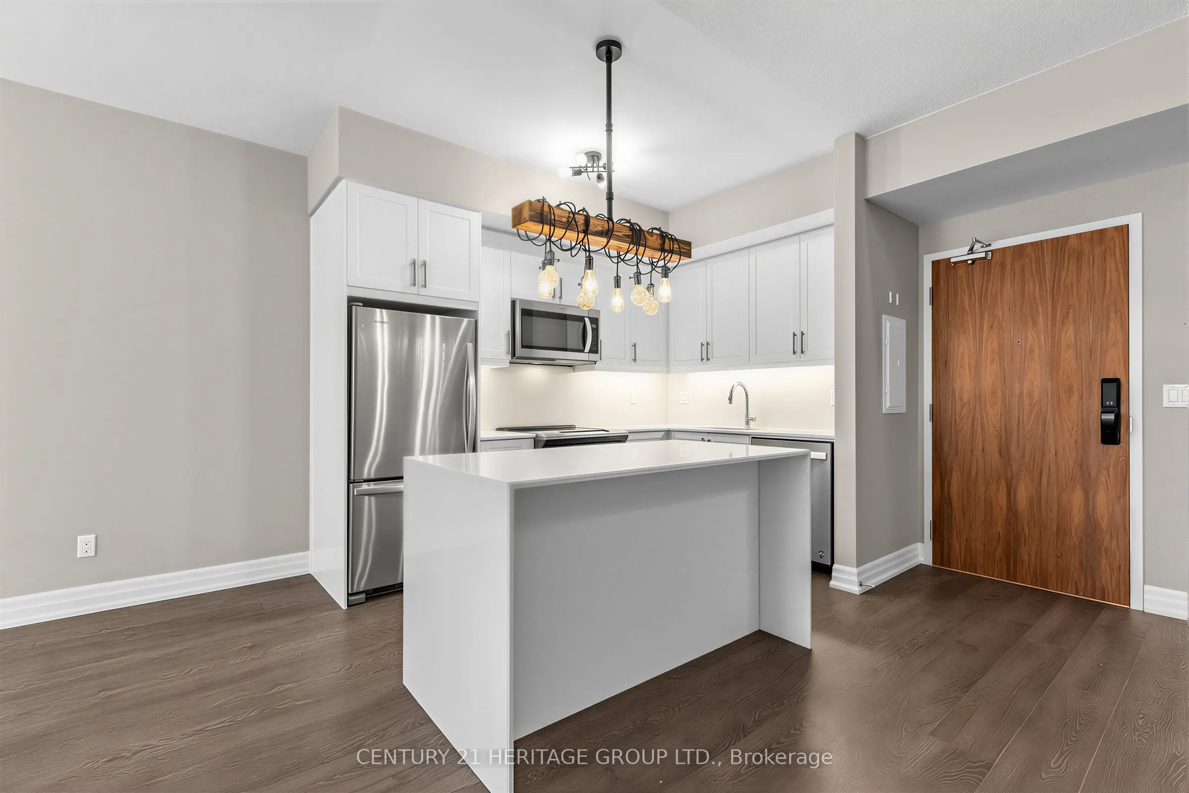 50 Ann Street #212