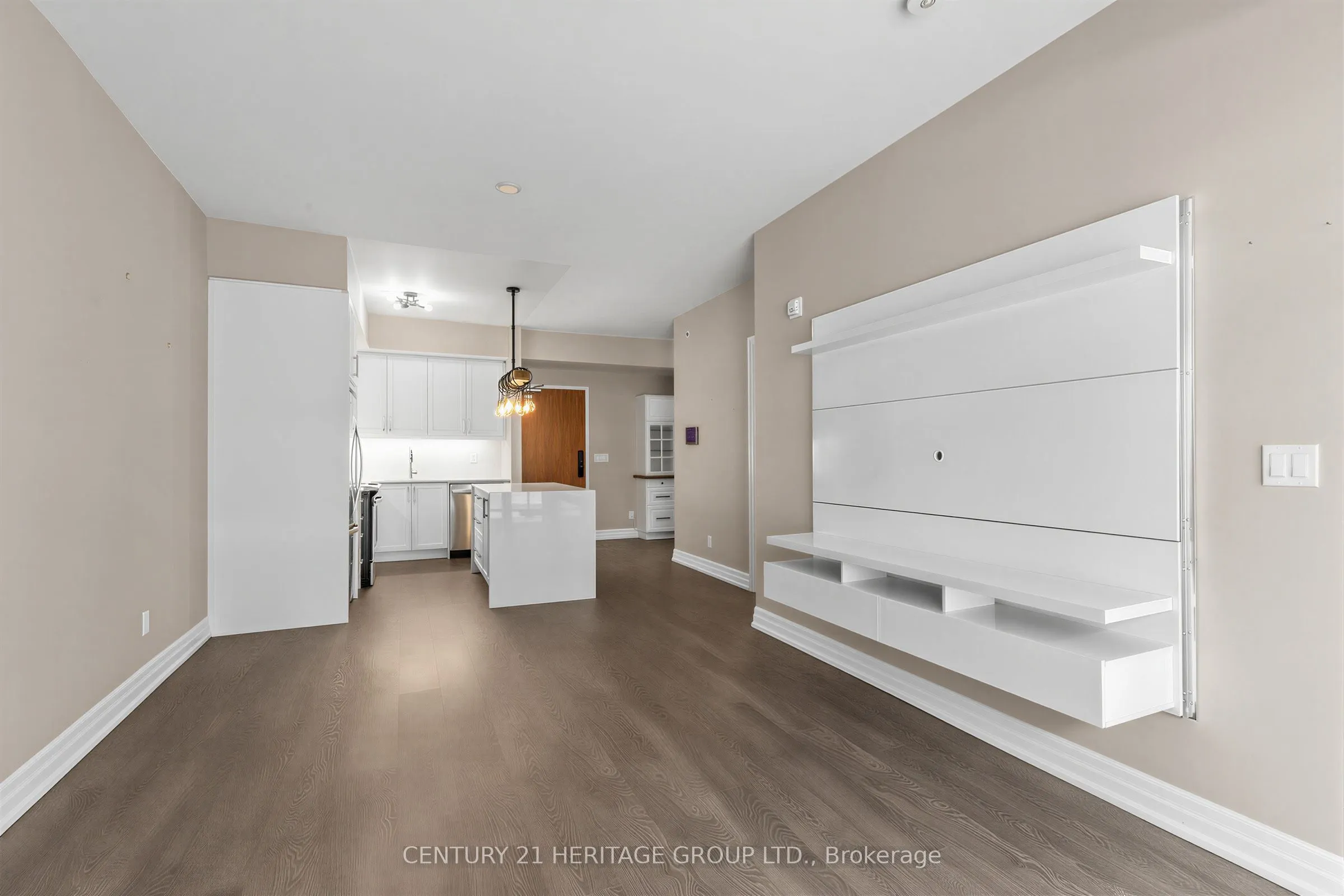 50 Ann Street #212