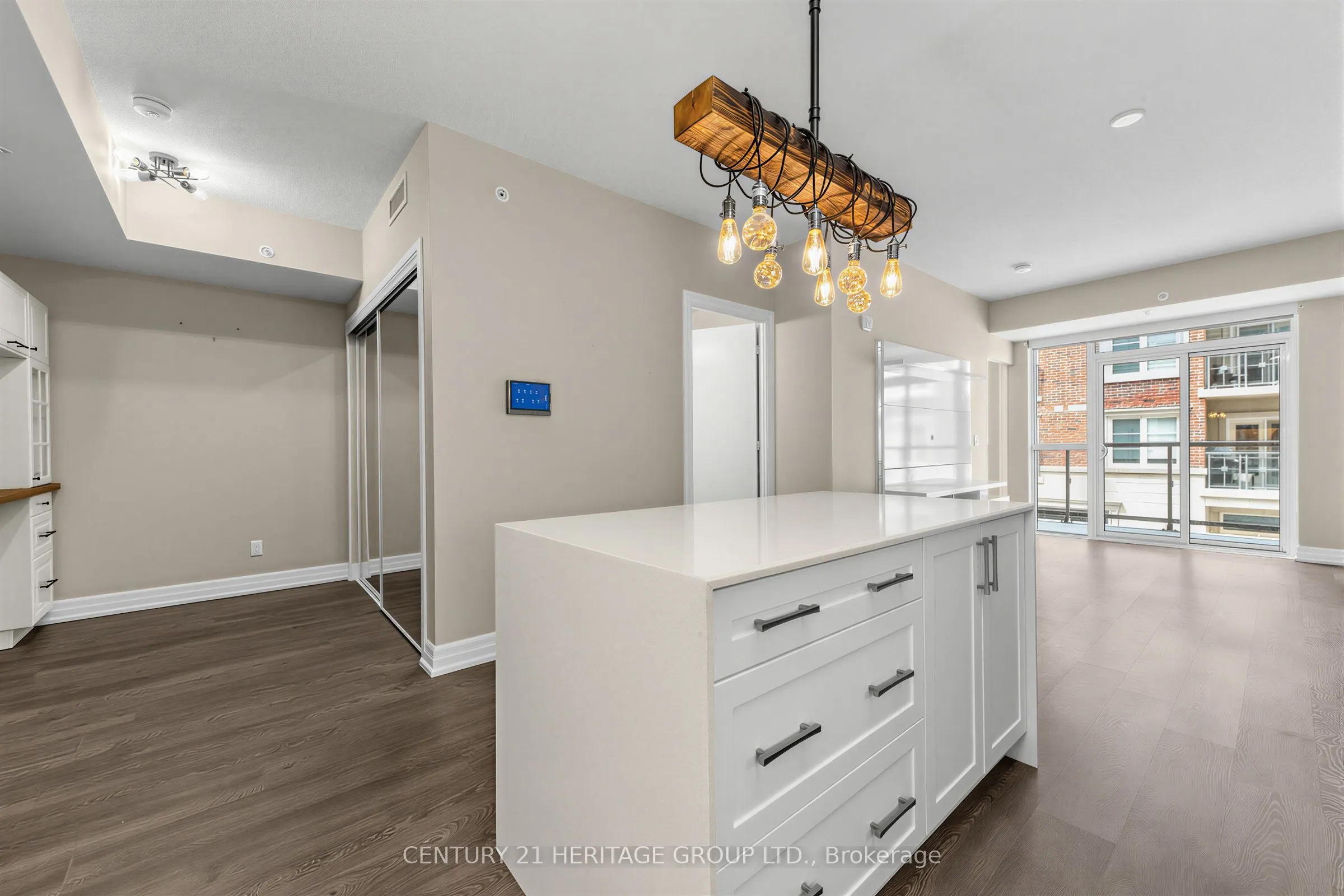 50 Ann Street #212