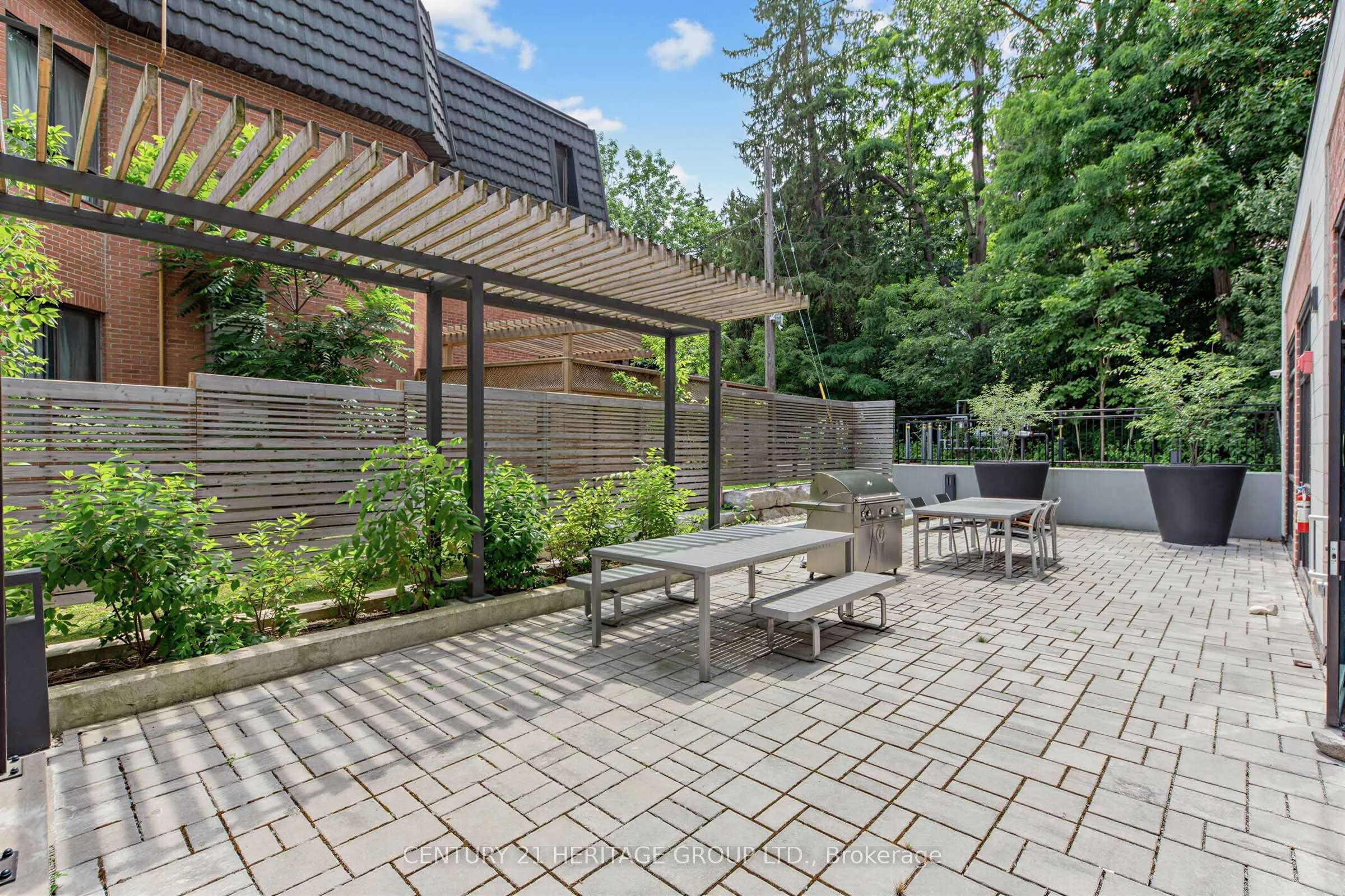 50 Ann Street #212