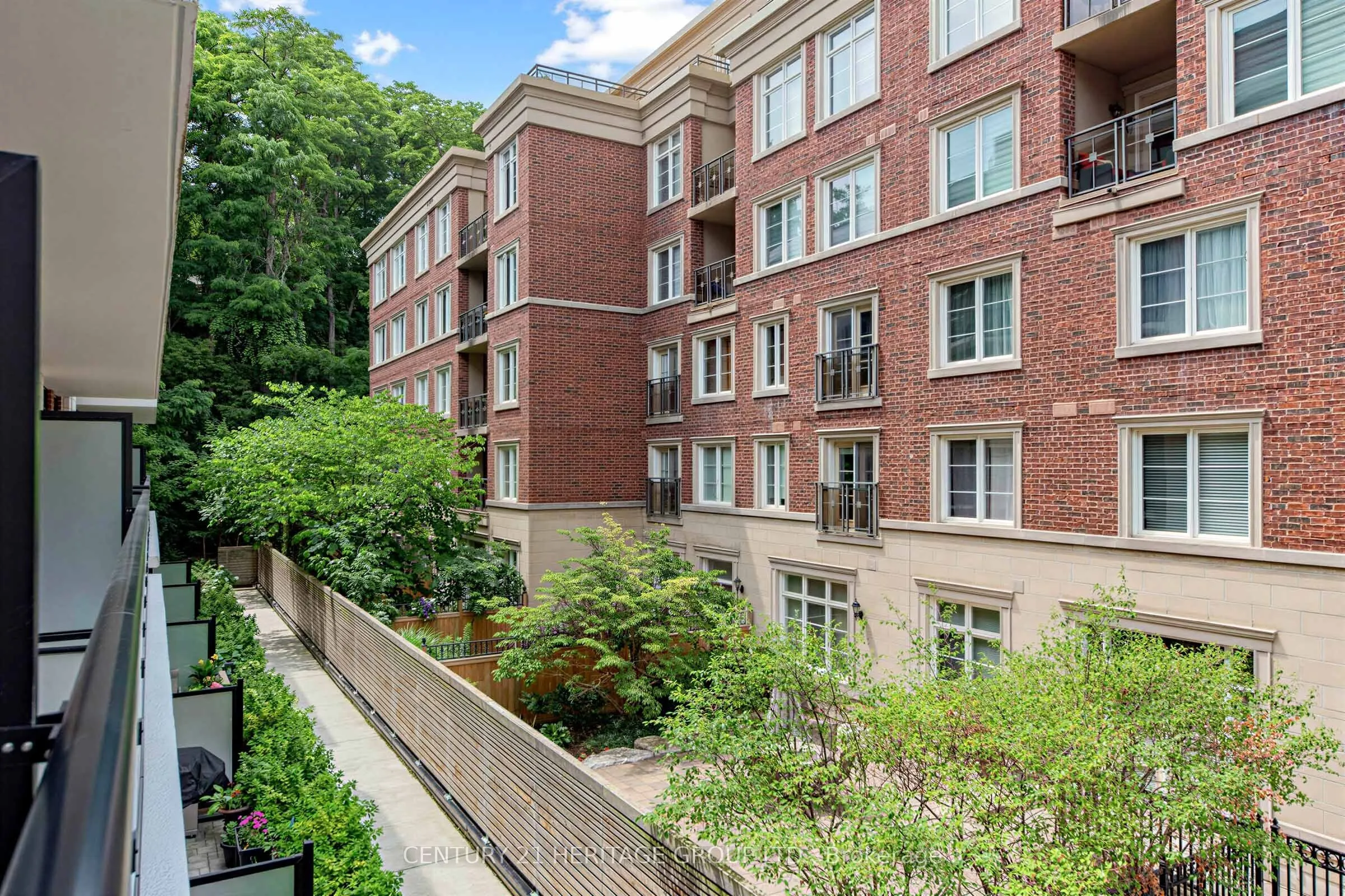 50 Ann Street #212