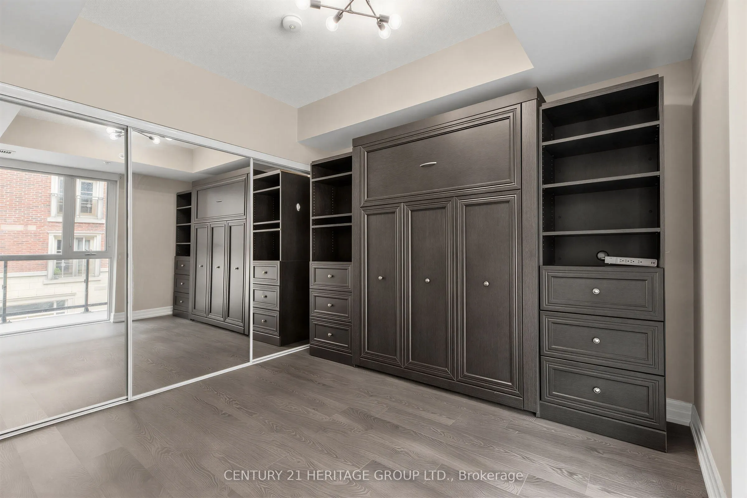 50 Ann Street #212