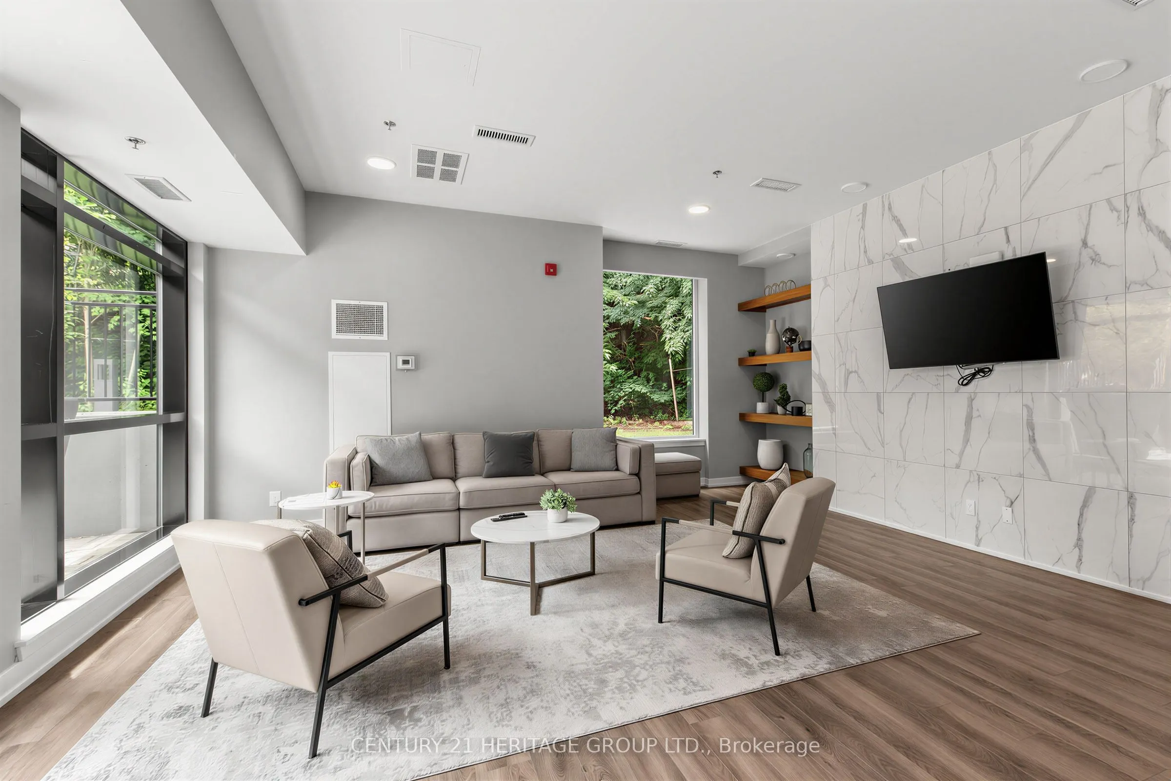 50 Ann Street #212