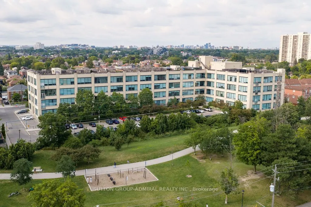 1001 Roselawn Avenue #124