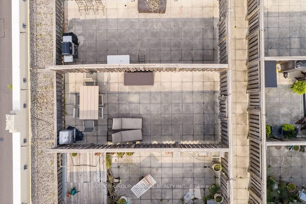 1001 Roselawn Avenue #124