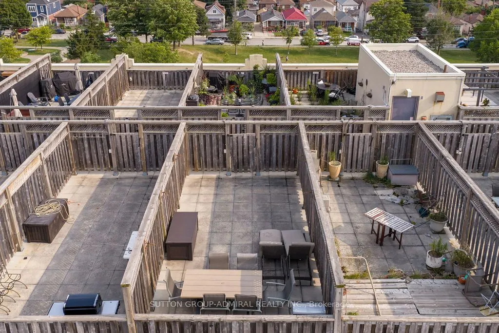 1001 Roselawn Avenue #124
