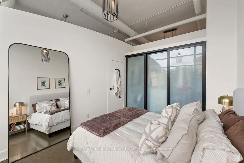 1001 Roselawn Avenue #124