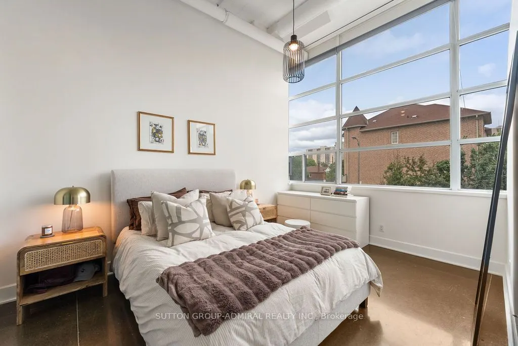 1001 Roselawn Avenue #124