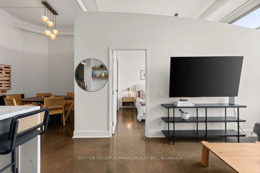 1001 Roselawn Avenue #124