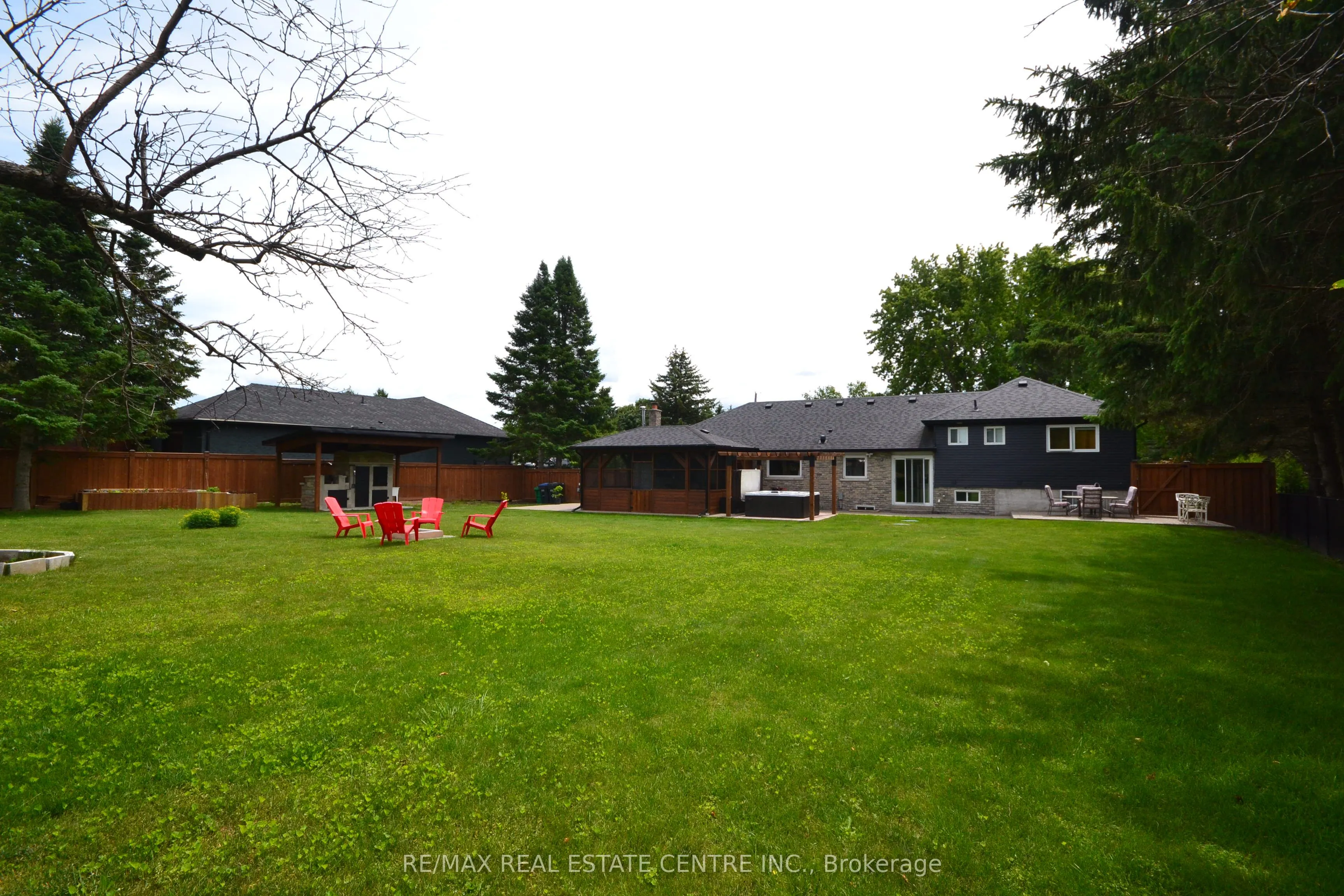 8 Kevinwood Drive