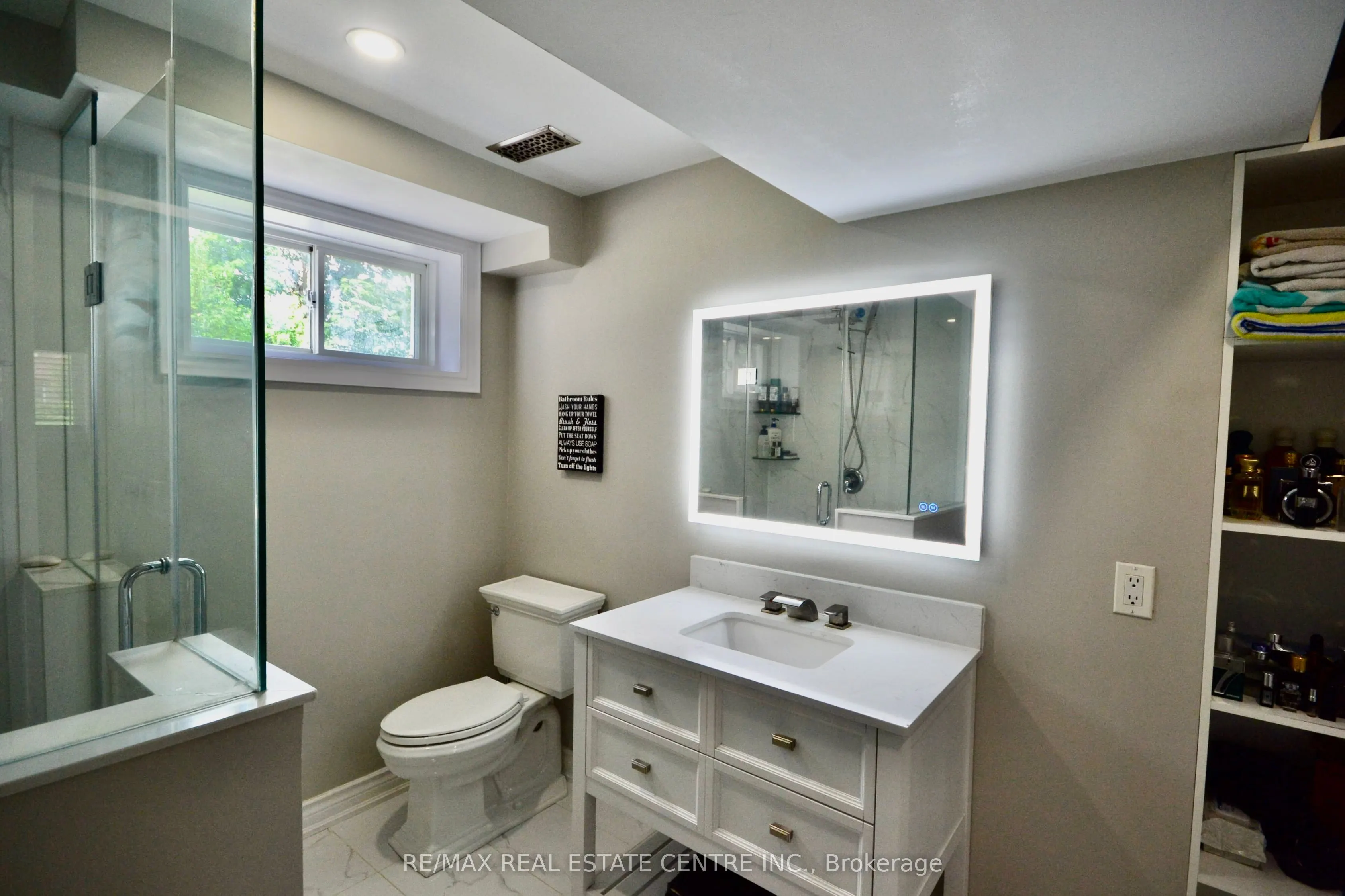 8 Kevinwood Drive