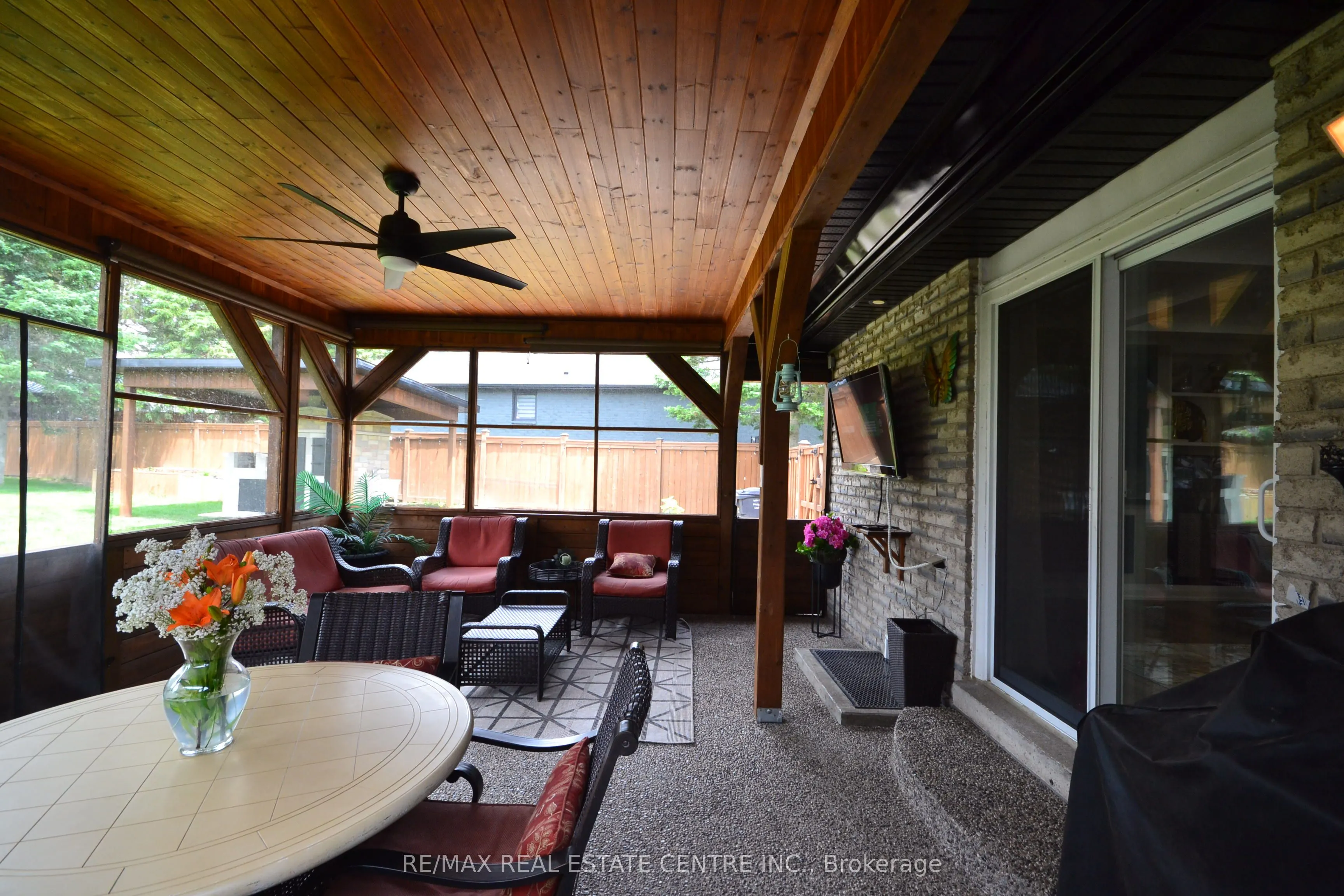 8 Kevinwood Drive