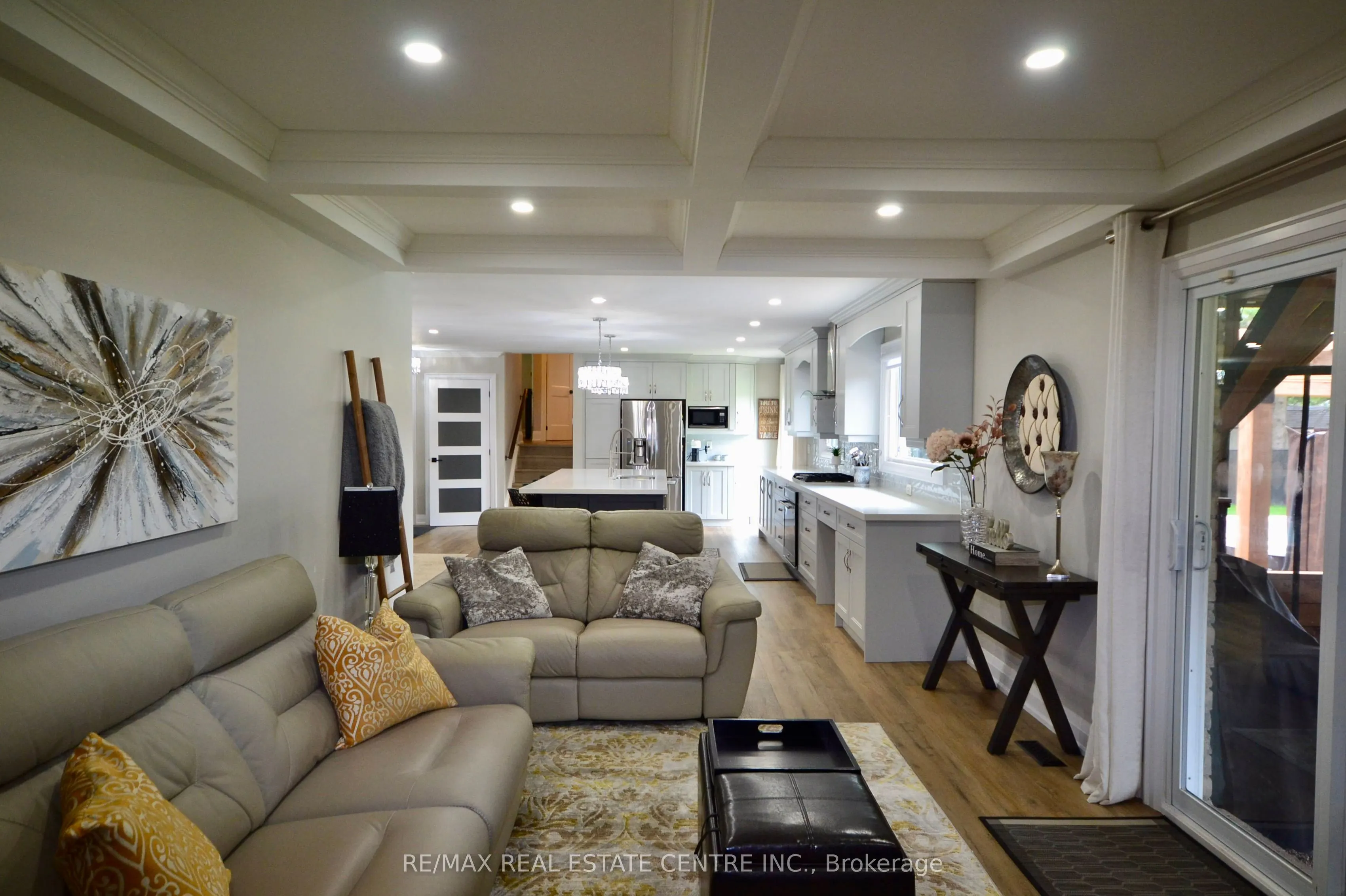 8 Kevinwood Drive