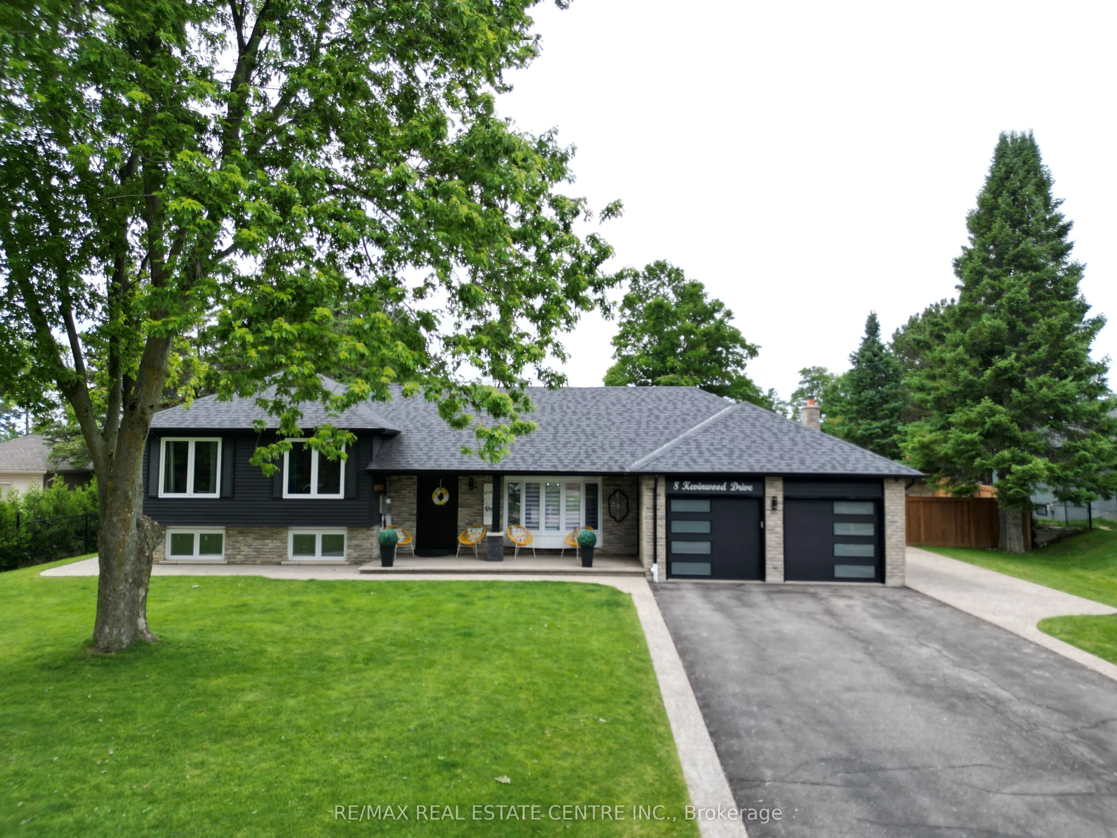 8 Kevinwood Drive