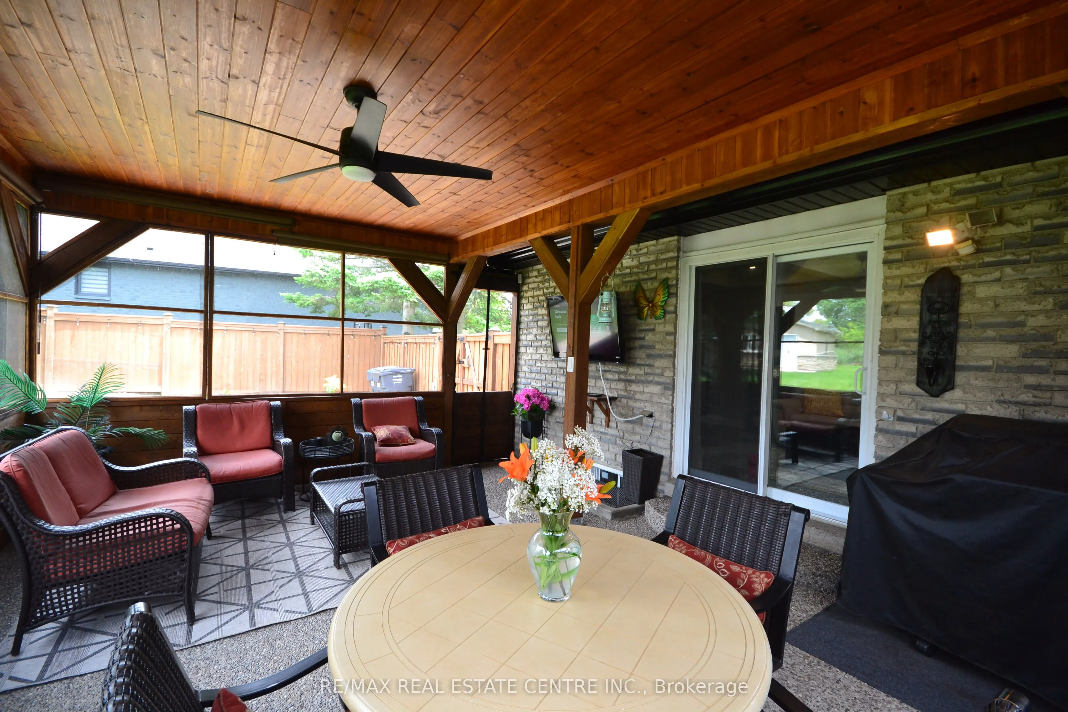 8 Kevinwood Drive