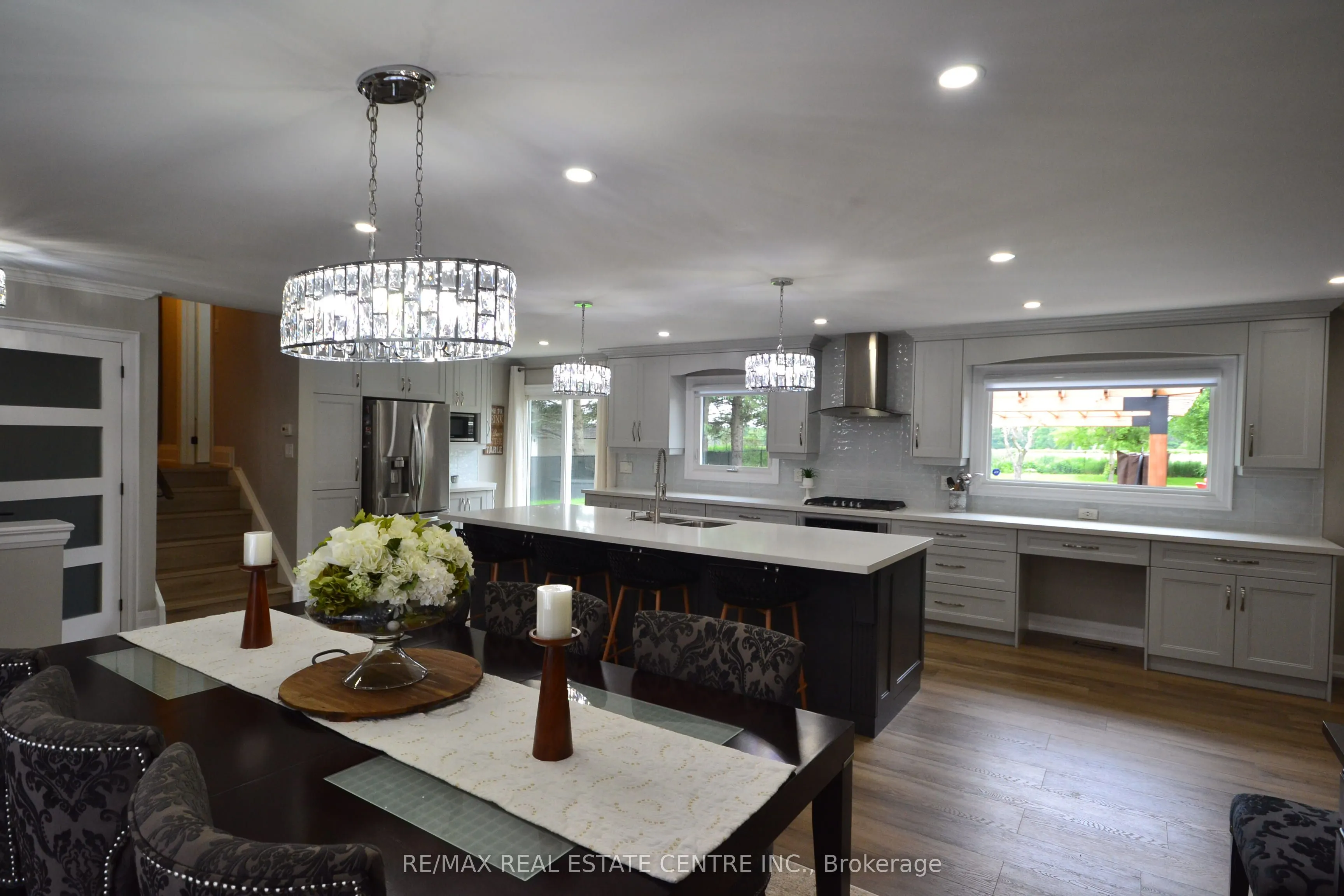 8 Kevinwood Drive