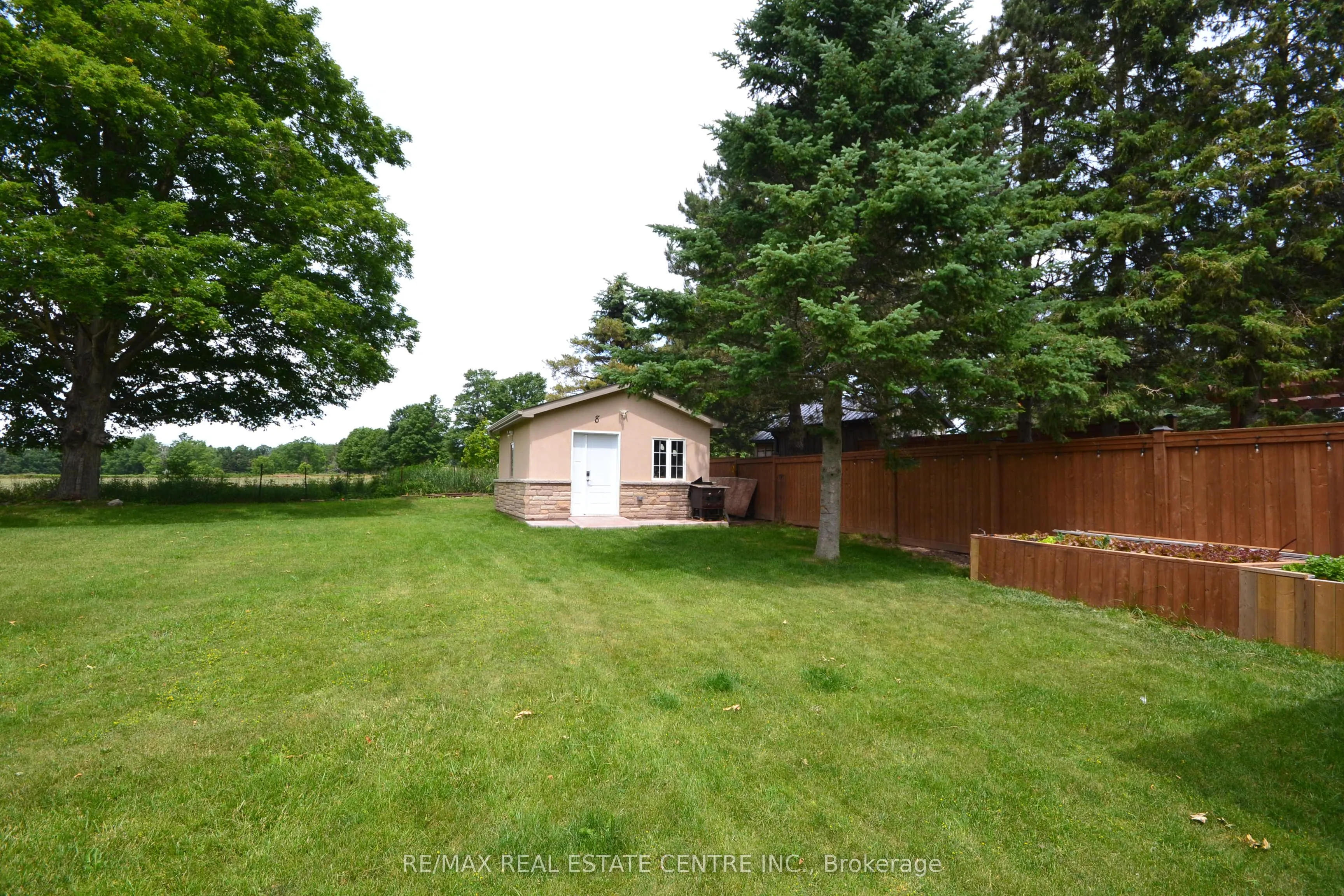 8 Kevinwood Drive