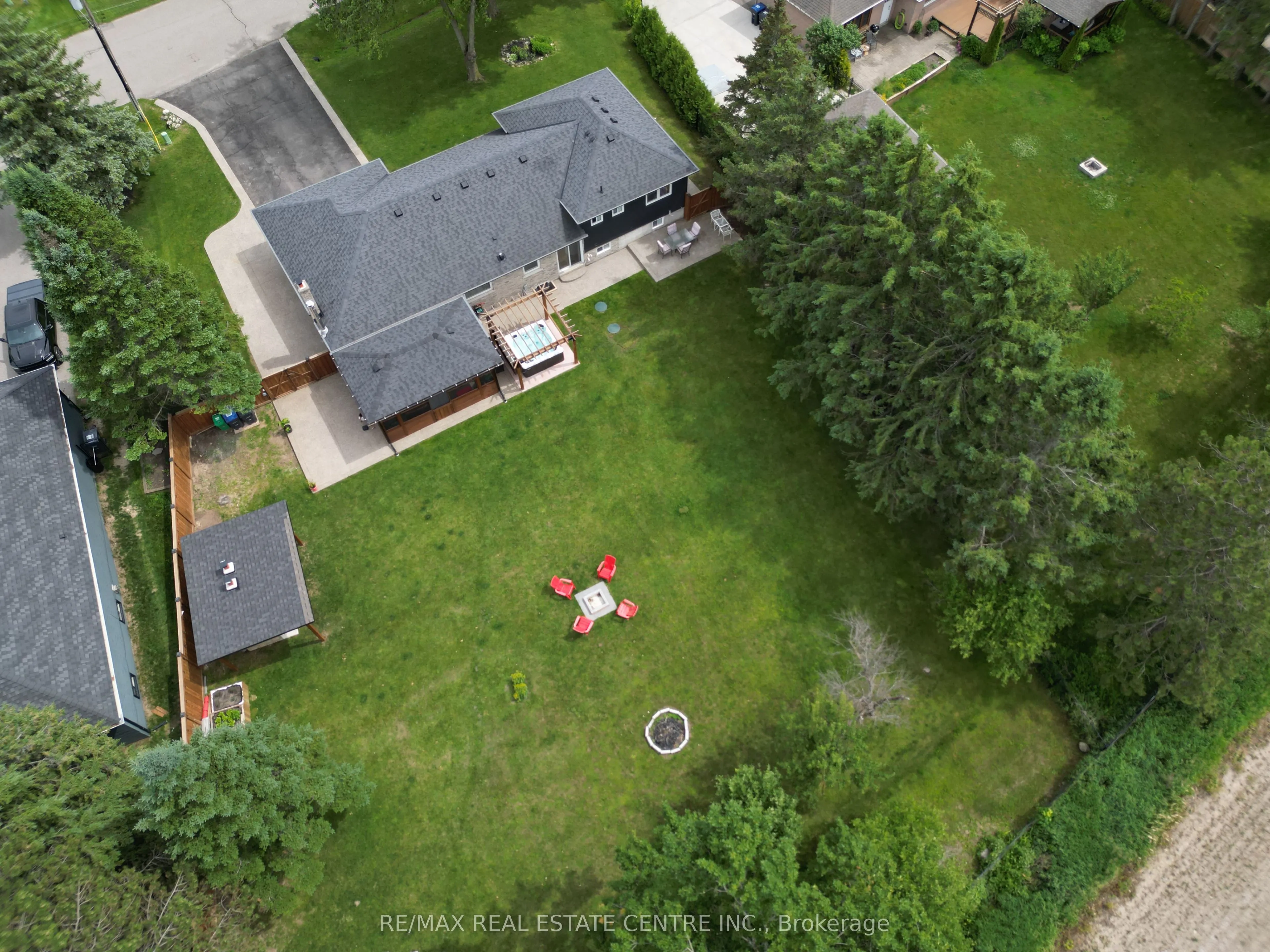 8 Kevinwood Drive
