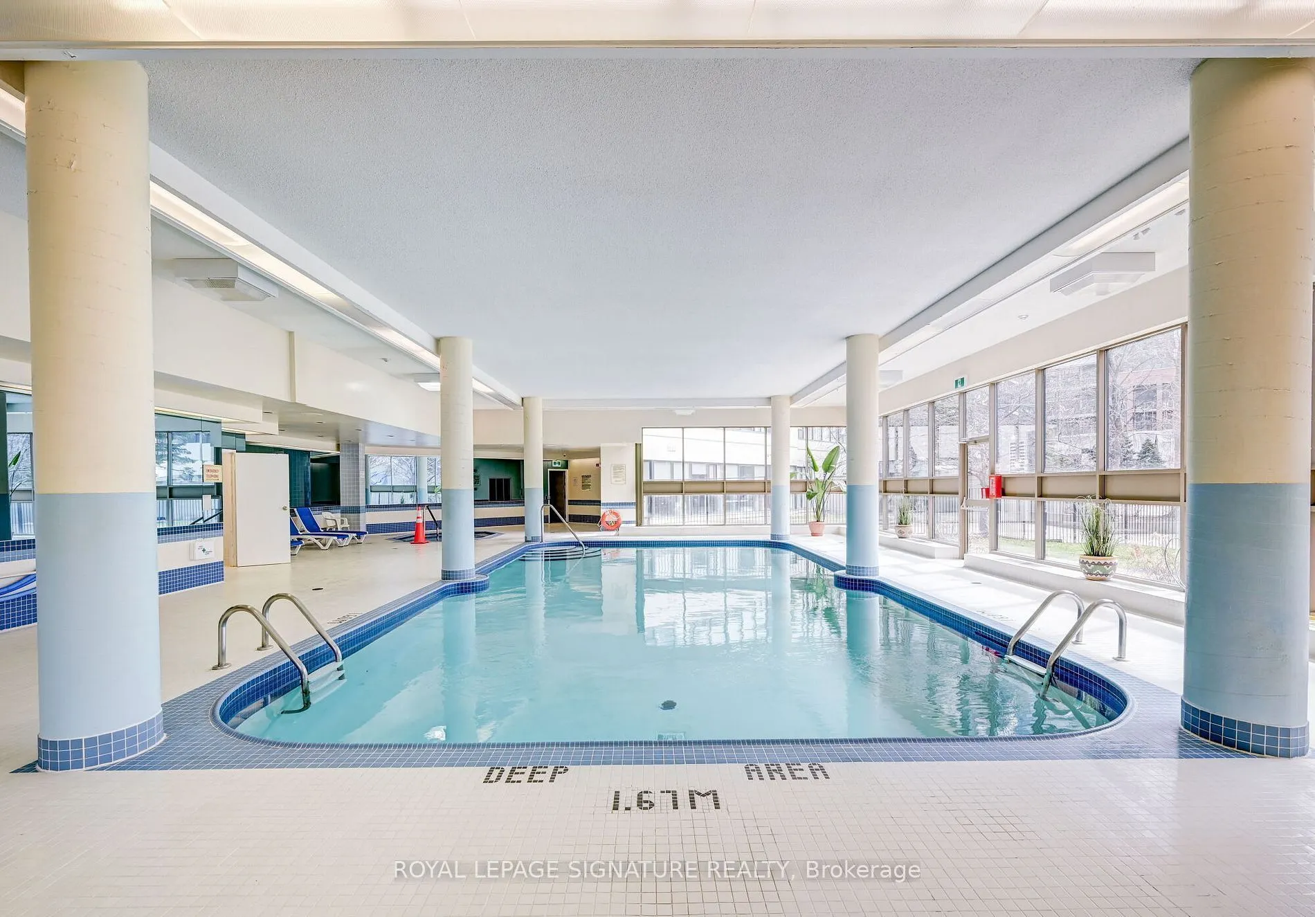 330 Rathburn Road W #2209