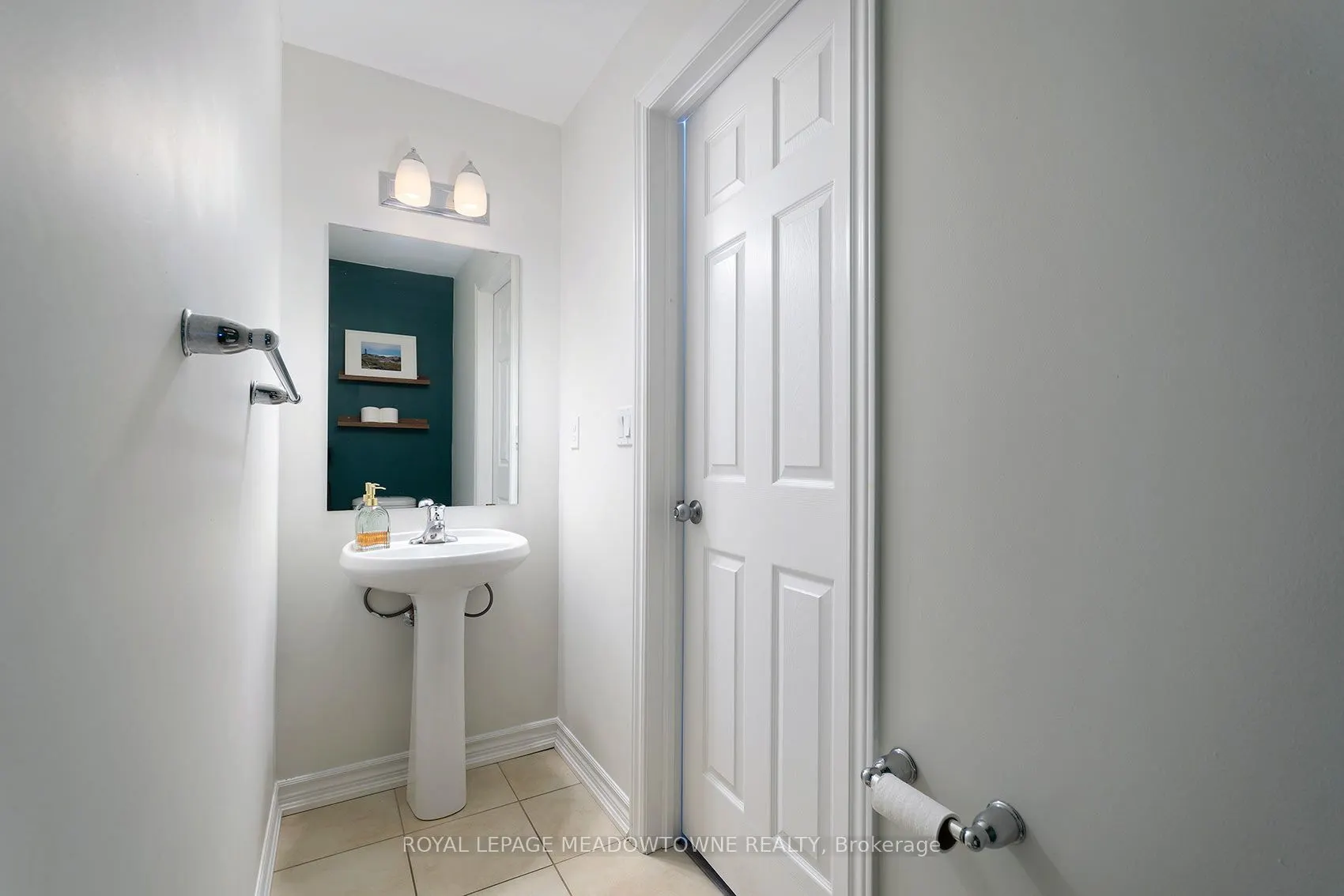 10 Carnation Avenue #19