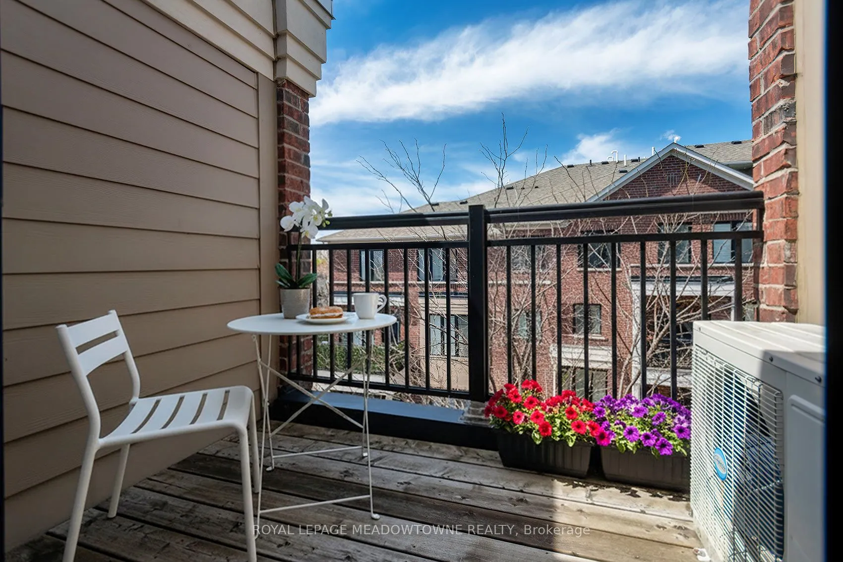 10 Carnation Avenue #19