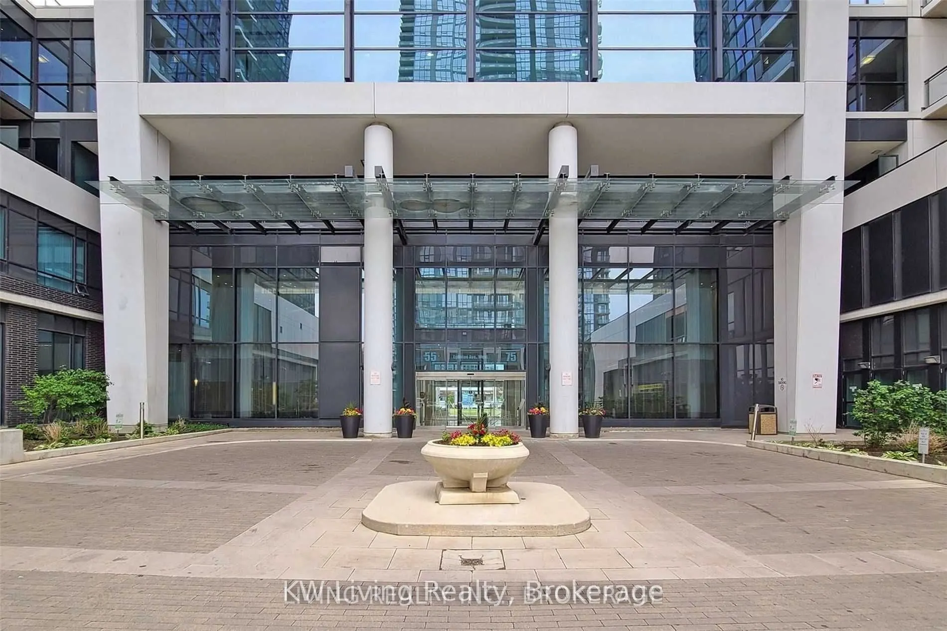 75 Eglinton Avenue W #1807