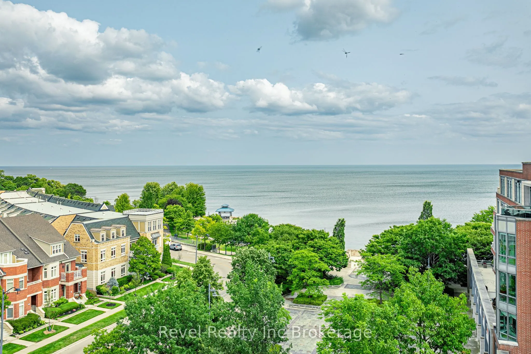 80 Port Street E #515