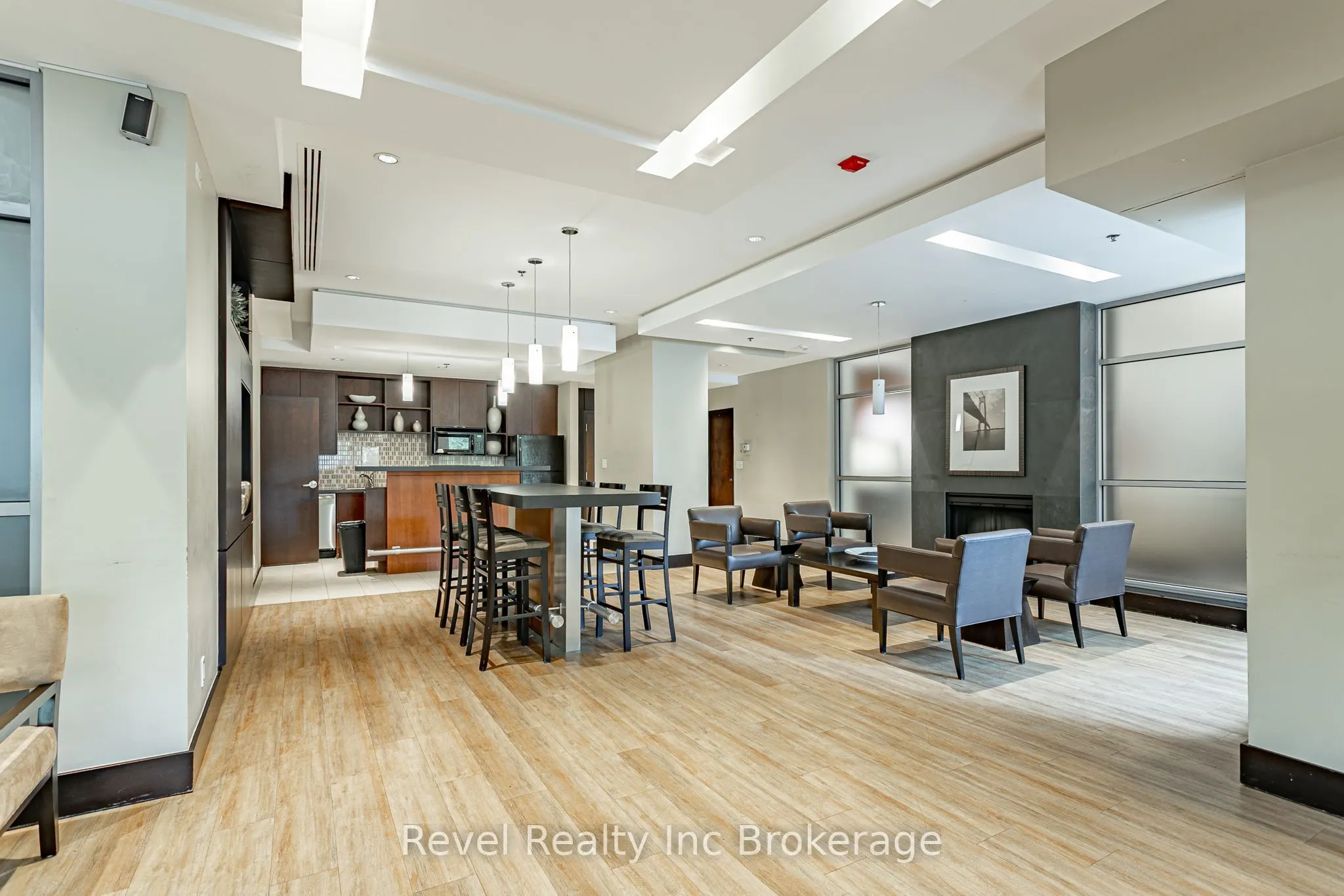 80 Port Street E #515