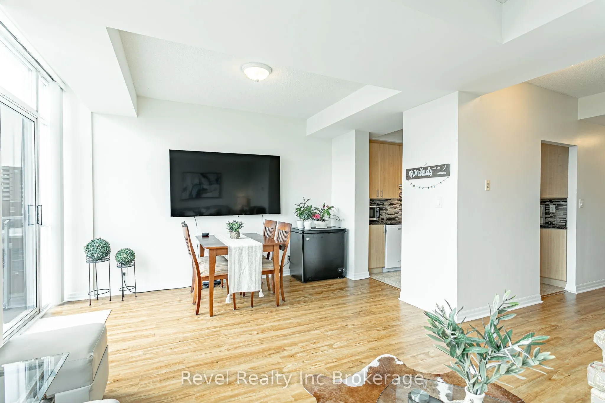 80 Port Street E #515