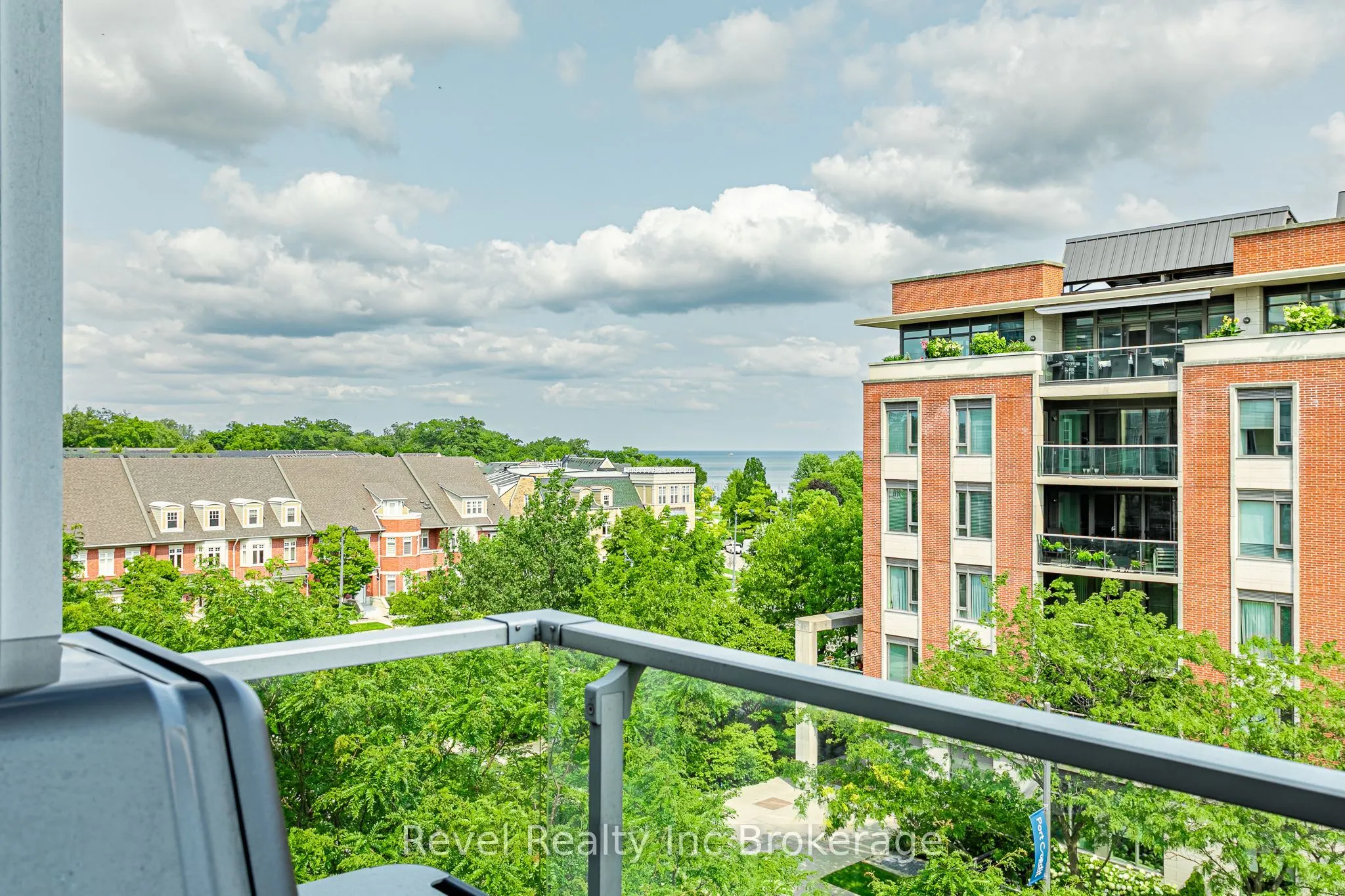 80 Port Street E #515
