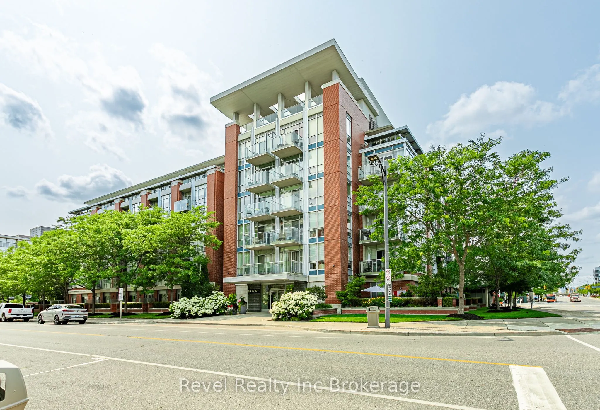 80 Port Street E #515