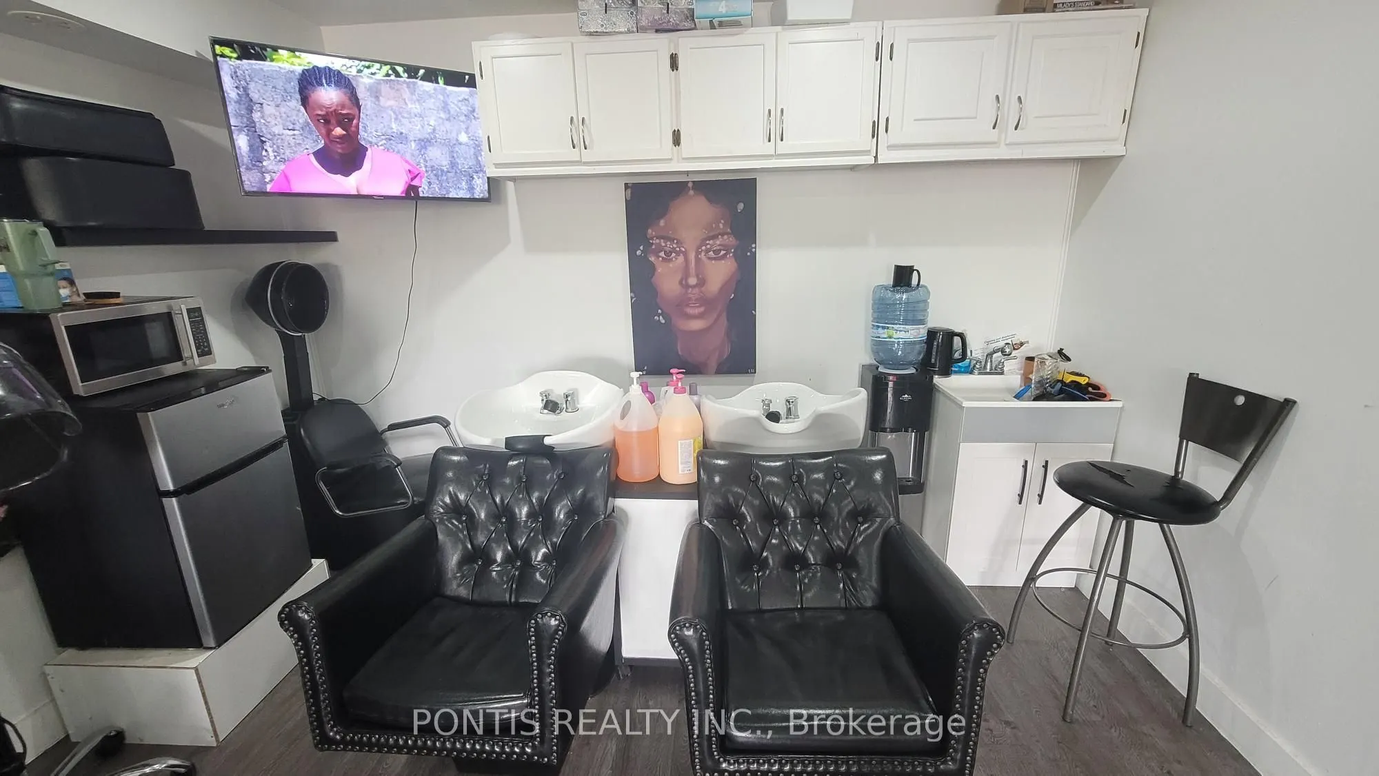 1728 LAKESHORE Road W #203