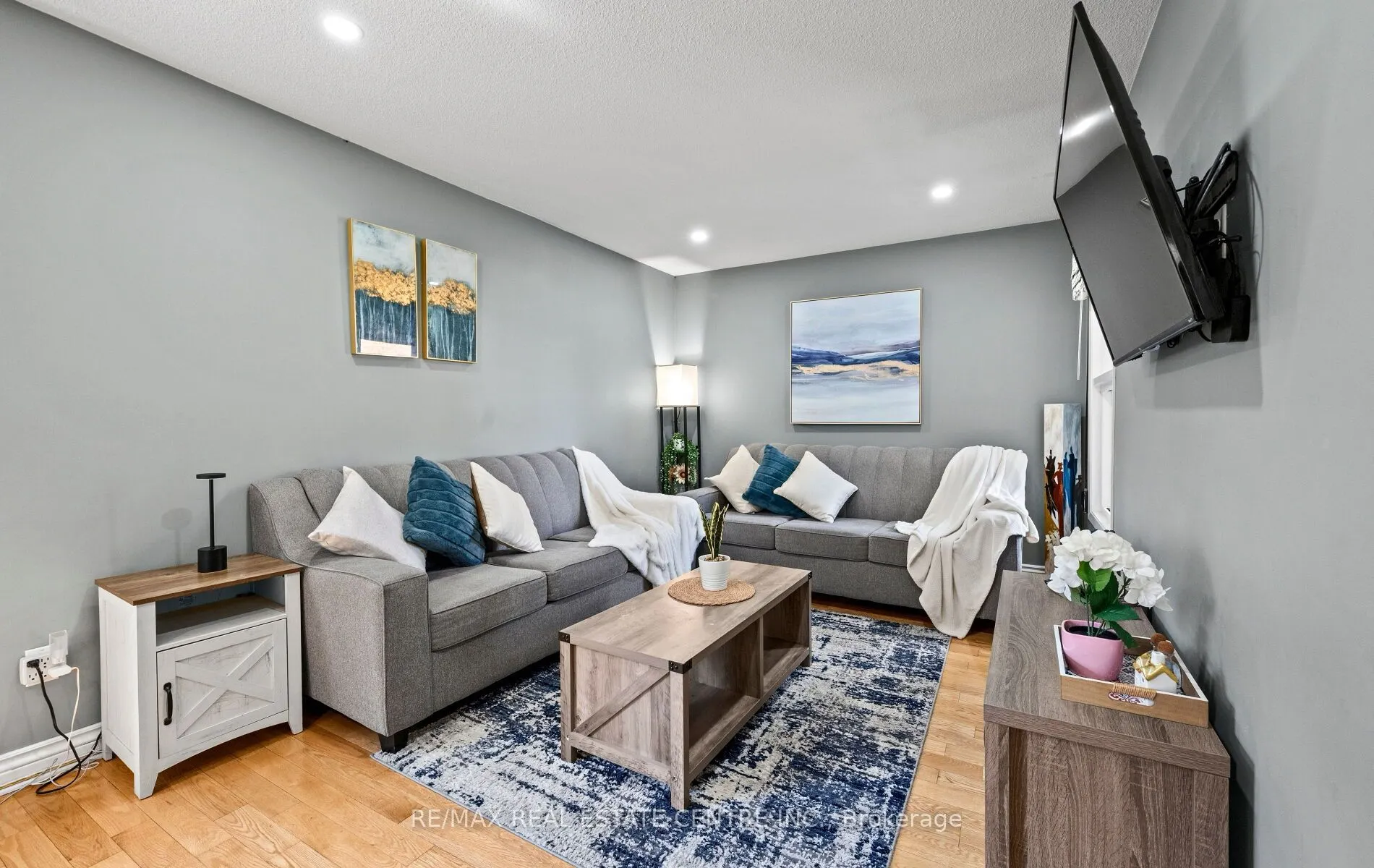 4 Ecclestone Drive