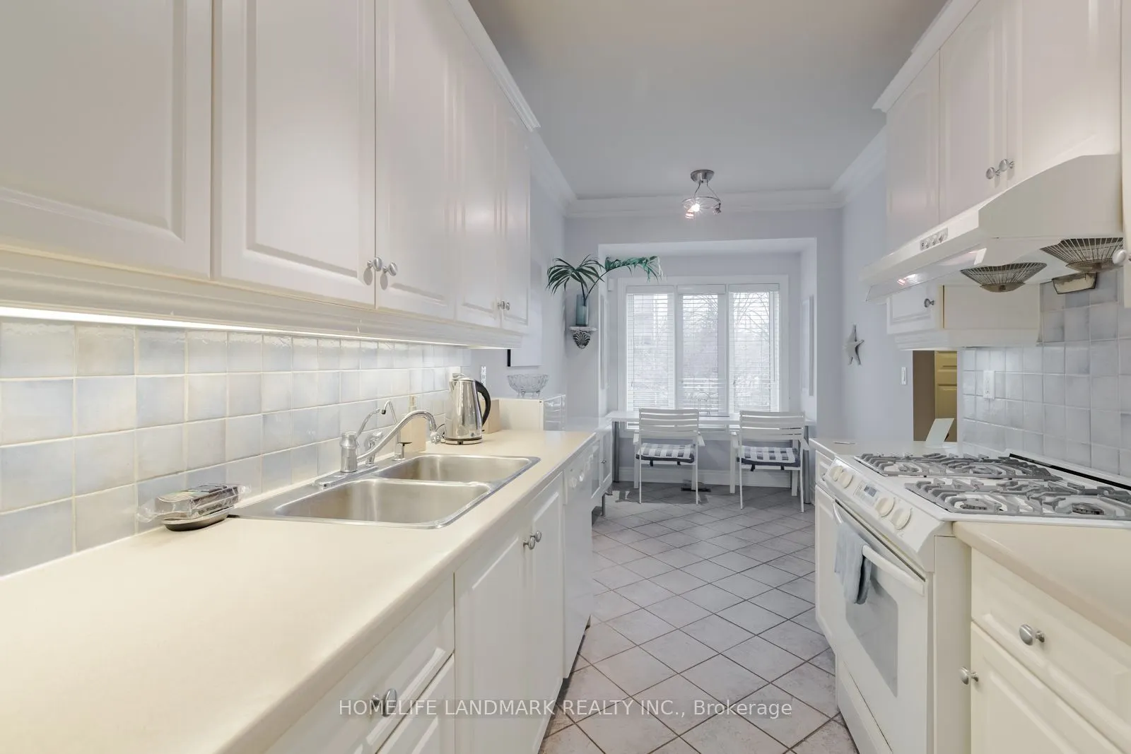 2283 Lake Shore Boulevard W #B