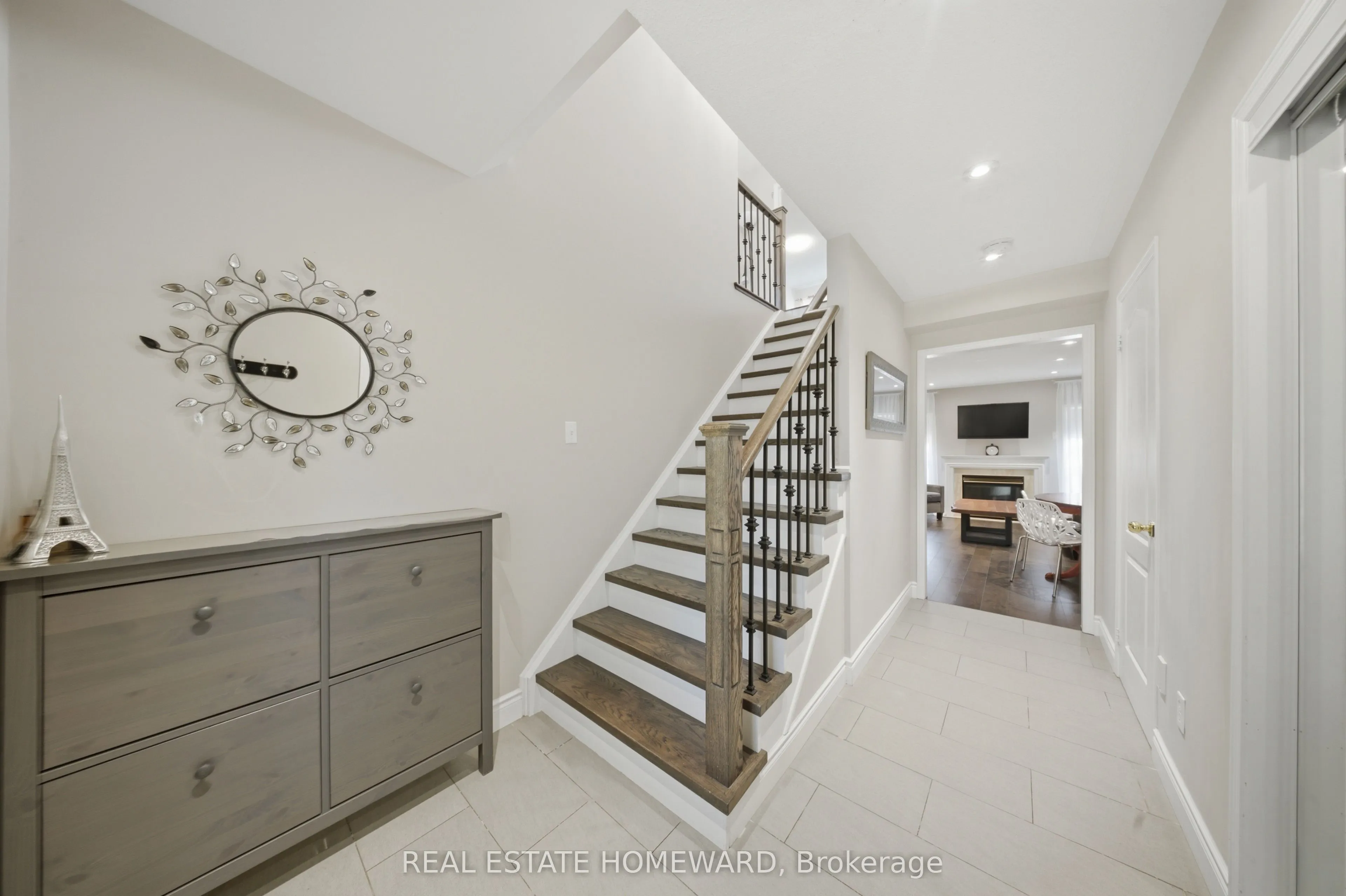 5942 Delle Donne Drive