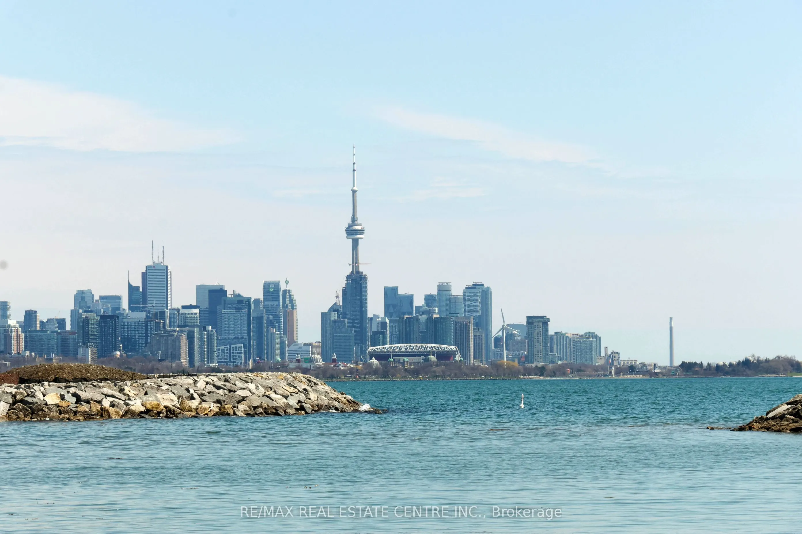 190 Manitoba Street #706