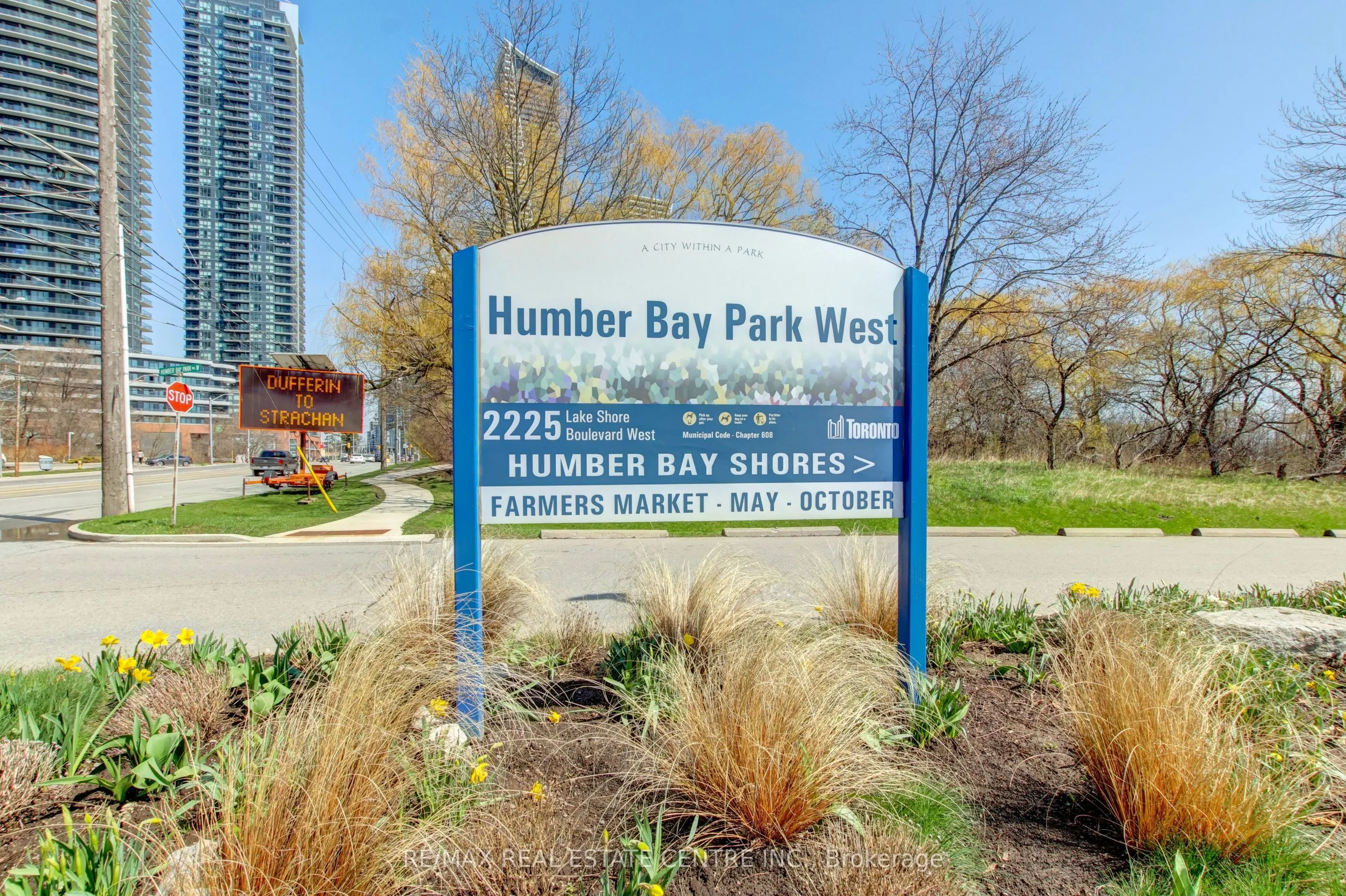 190 Manitoba Street #706