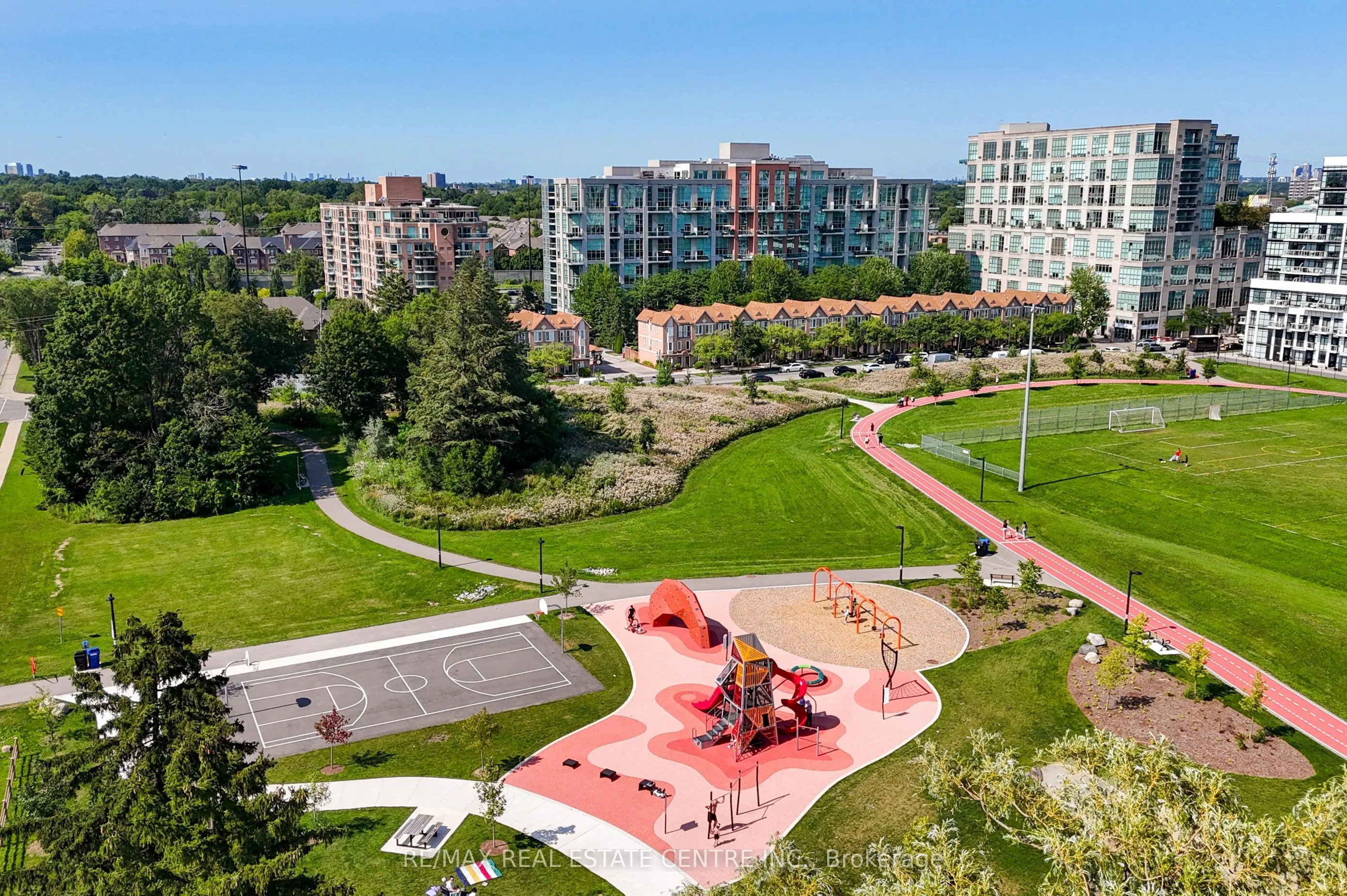 190 Manitoba Street #706