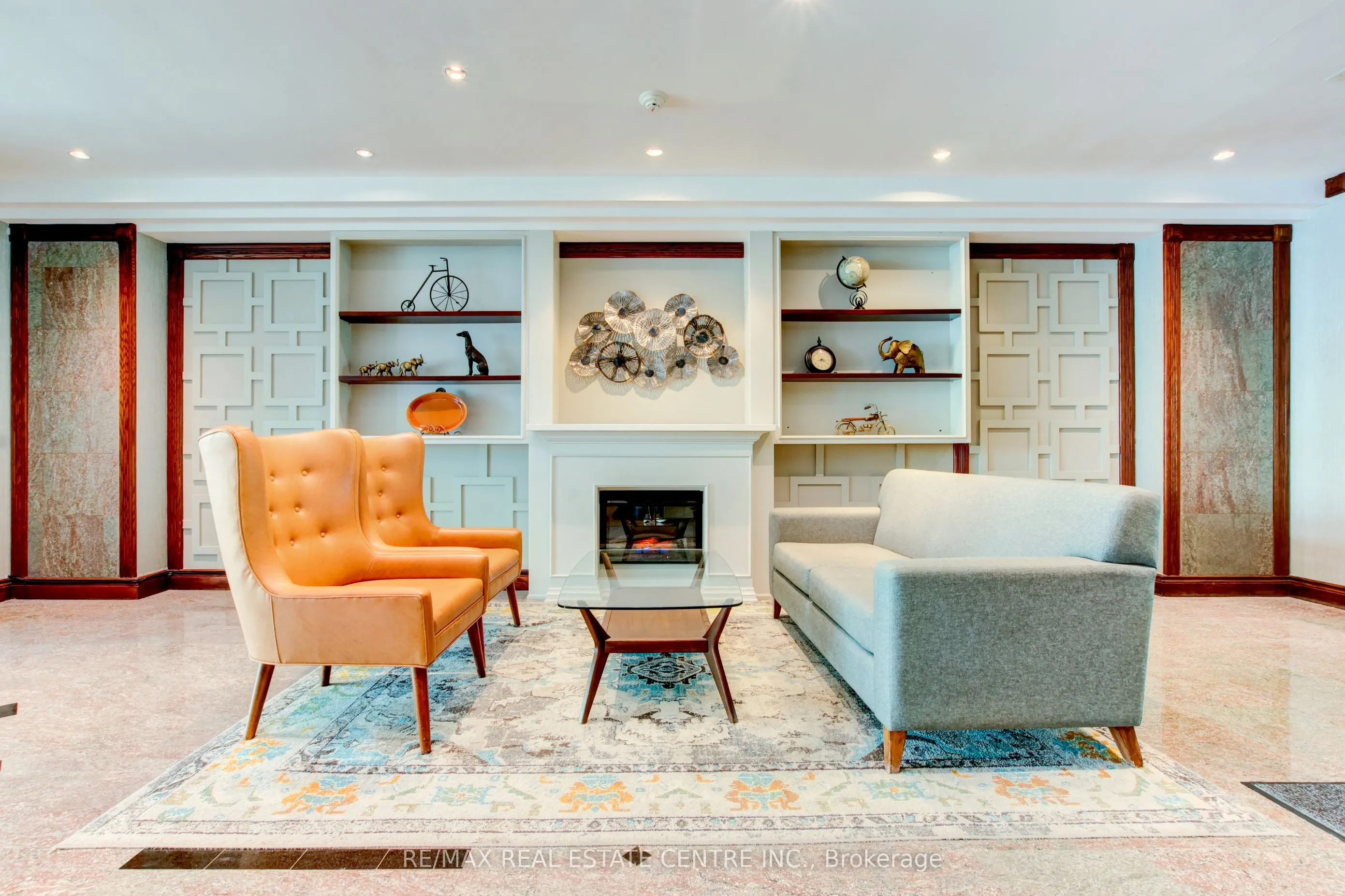 190 Manitoba Street #706