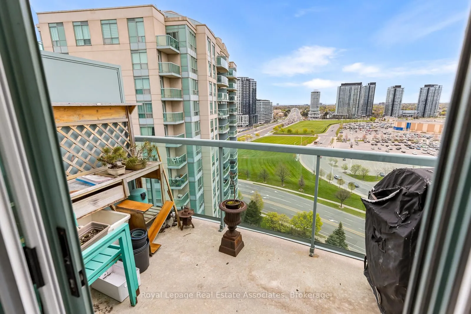 2565 Erin Centre Boulevard #PH7
