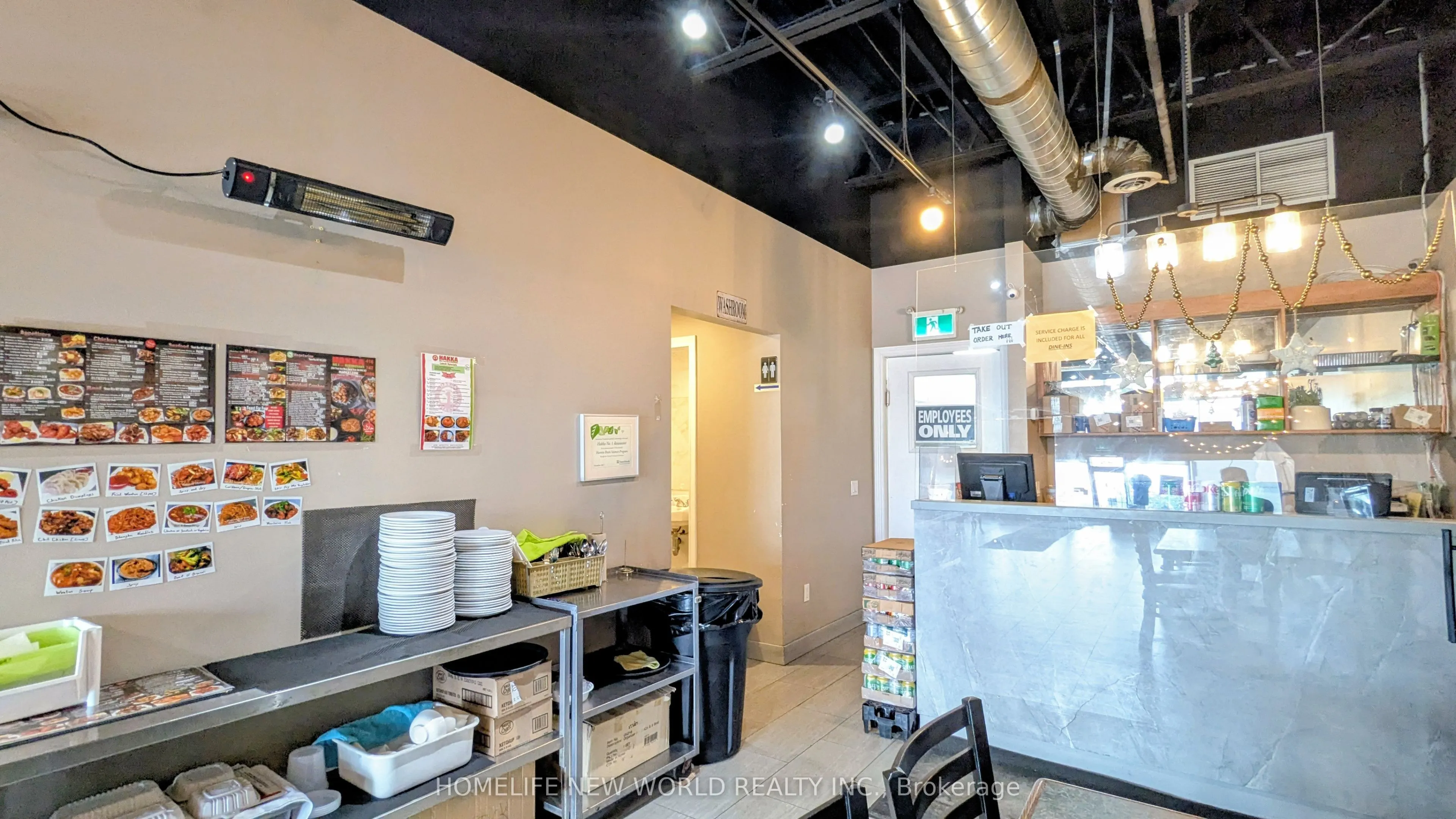 2584 Finch Avenue W
