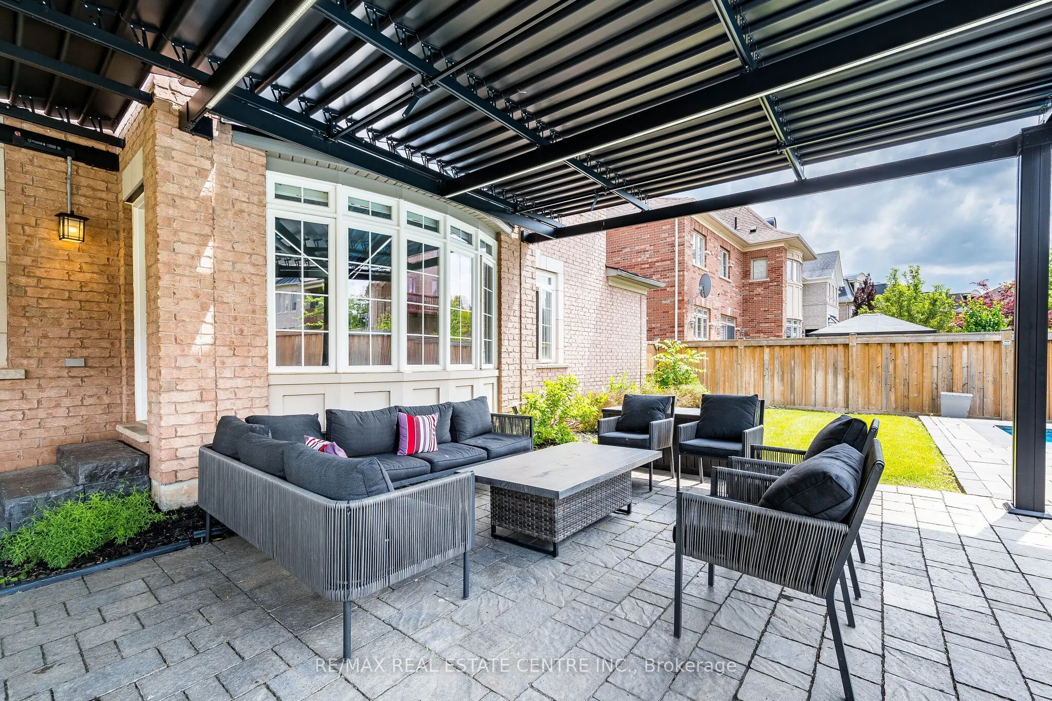 40 Cachet Court