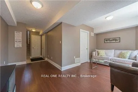 2280 Baronwood Drive #22
