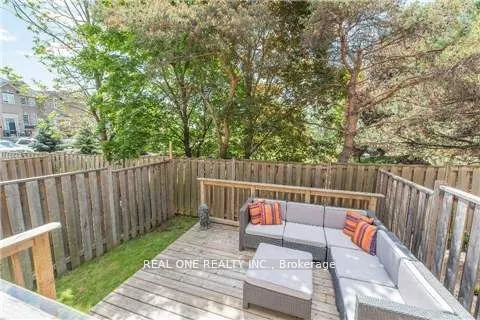 2280 Baronwood Drive #22