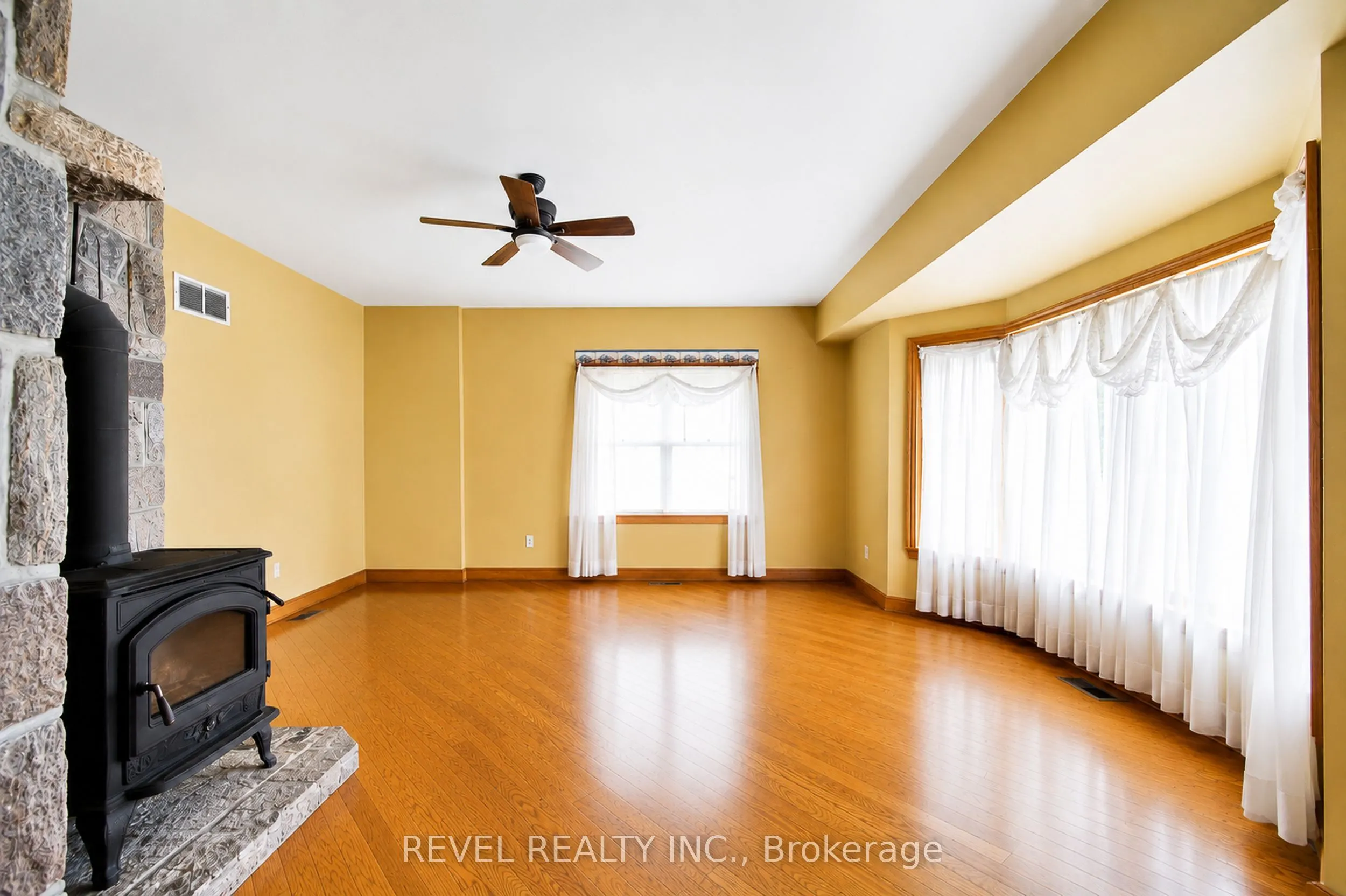 3156 Escarpment Side Road